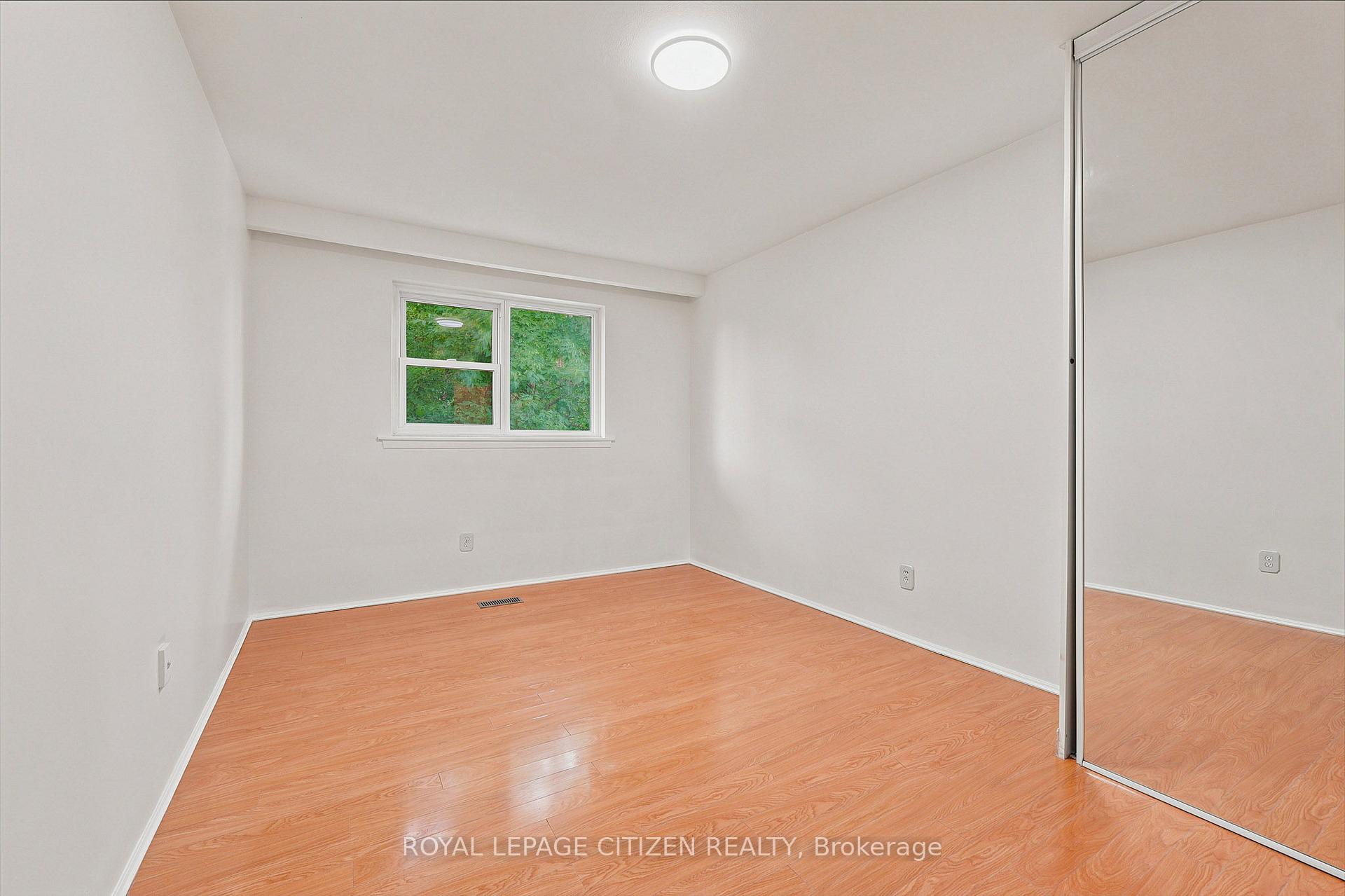 Photo 15 of 53 Grampian Crescent, North York, Humber Summit — HOMEH
