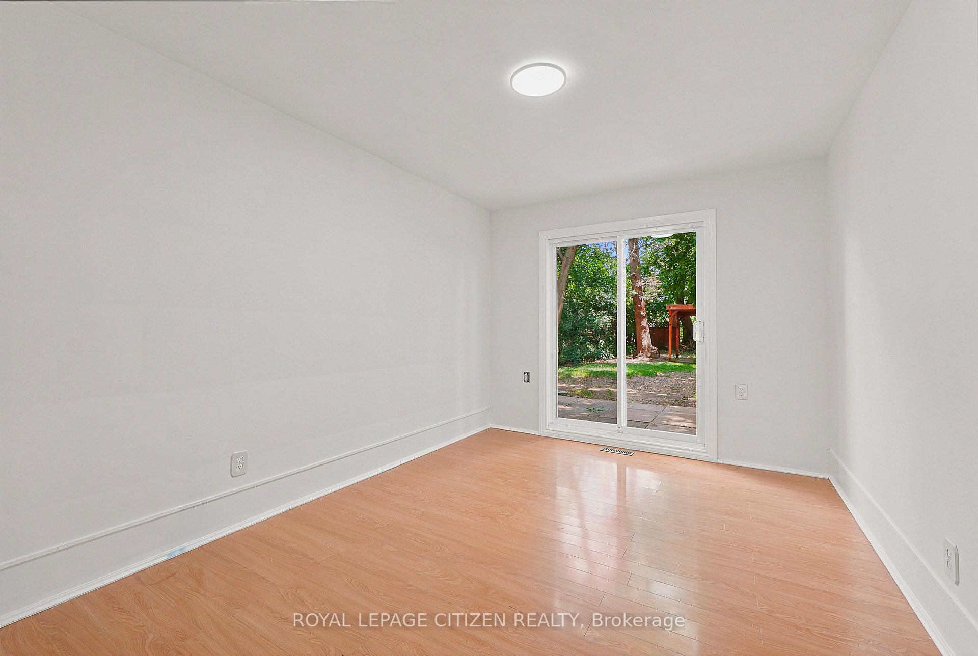 Photo 20 of 53 Grampian Crescent, North York, Humber Summit — HOMEH