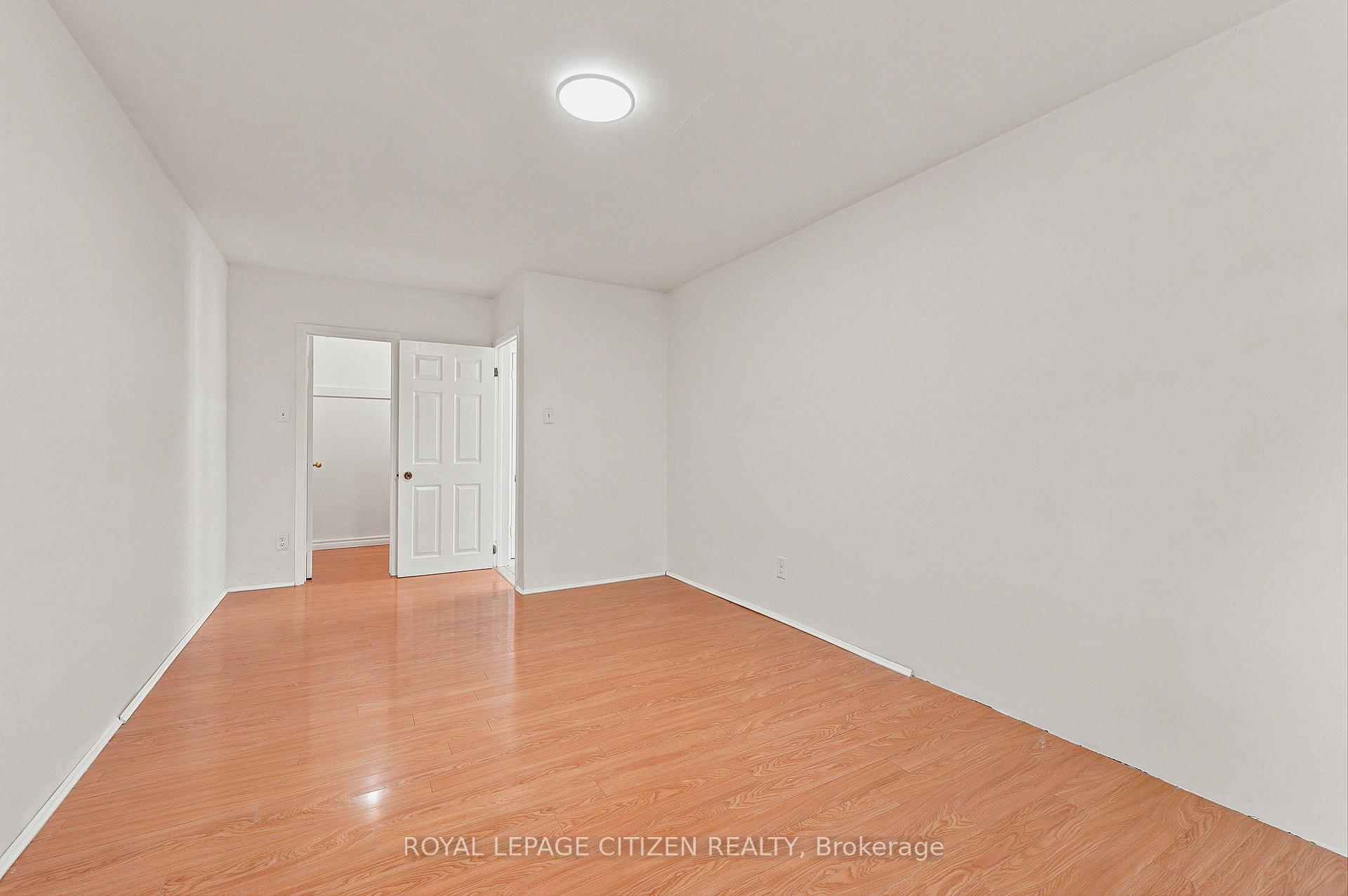 Photo 23 of 53 Grampian Crescent, North York, Humber Summit — HOMEH