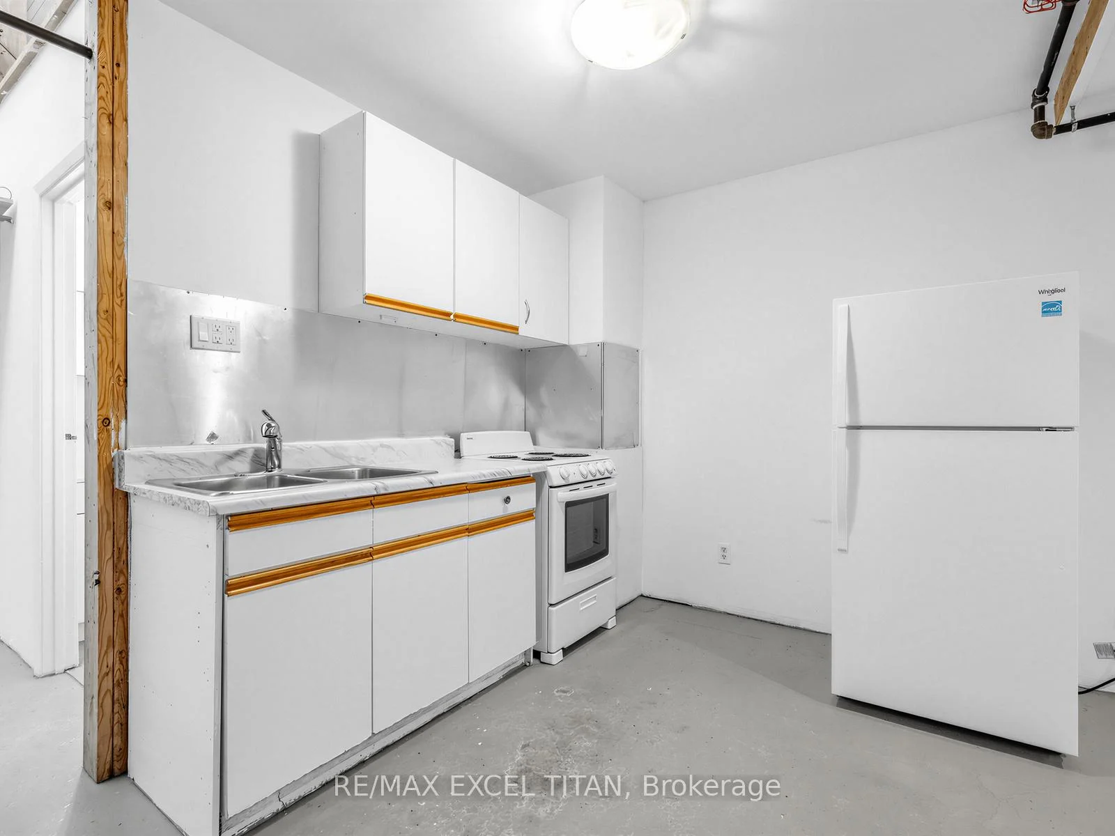 Photo 15 of Unit 202, 221 Sterling Road E, Toronto, Dufferin Grove — HOMEH