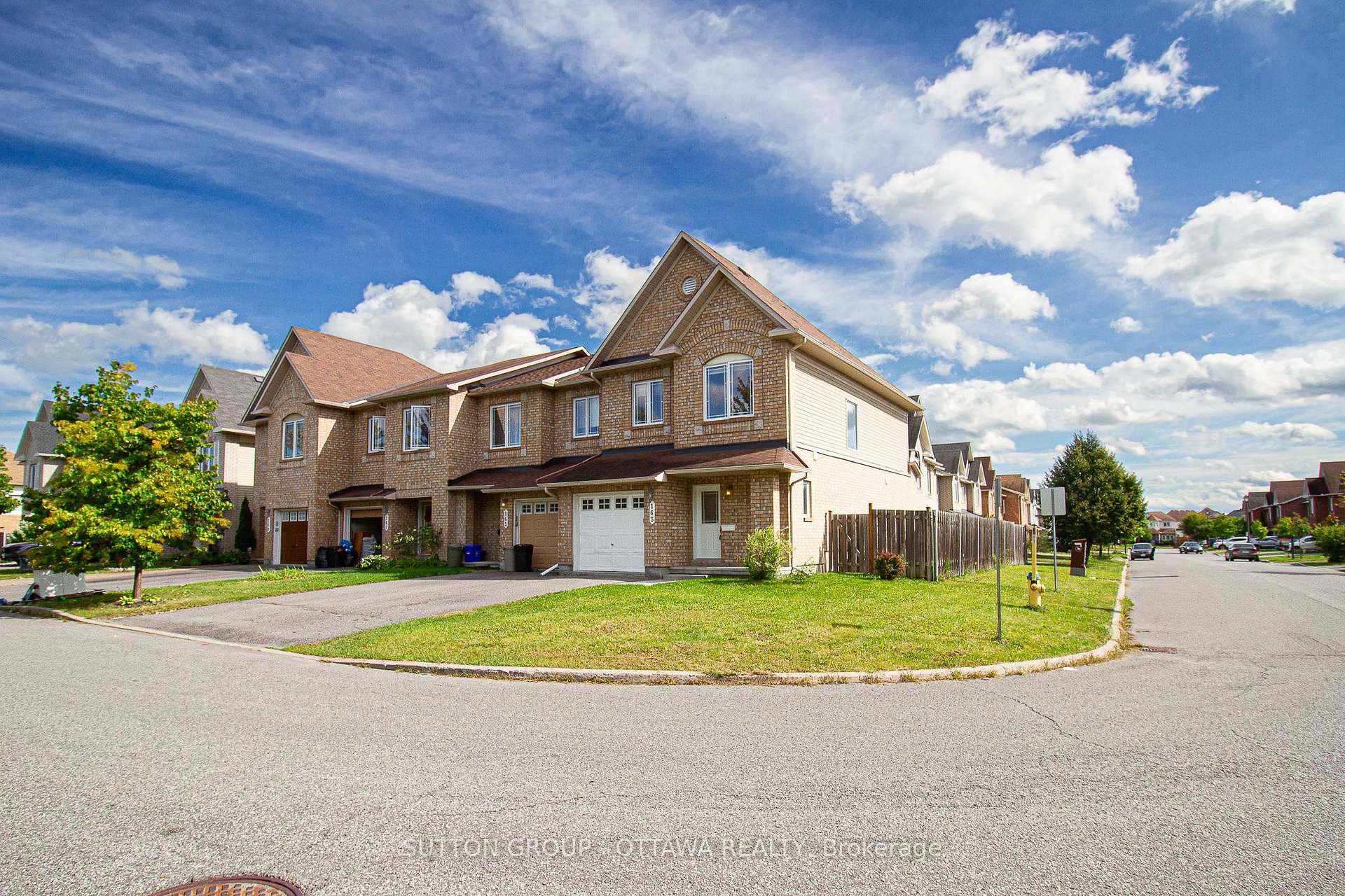 Photo of 163 Silvermoon Crescent