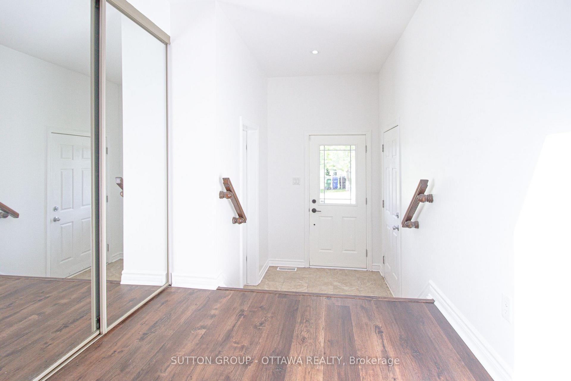 Photo 5 of 163 Silvermoon Crescent, Ottawa, Avalon East — HOMEH