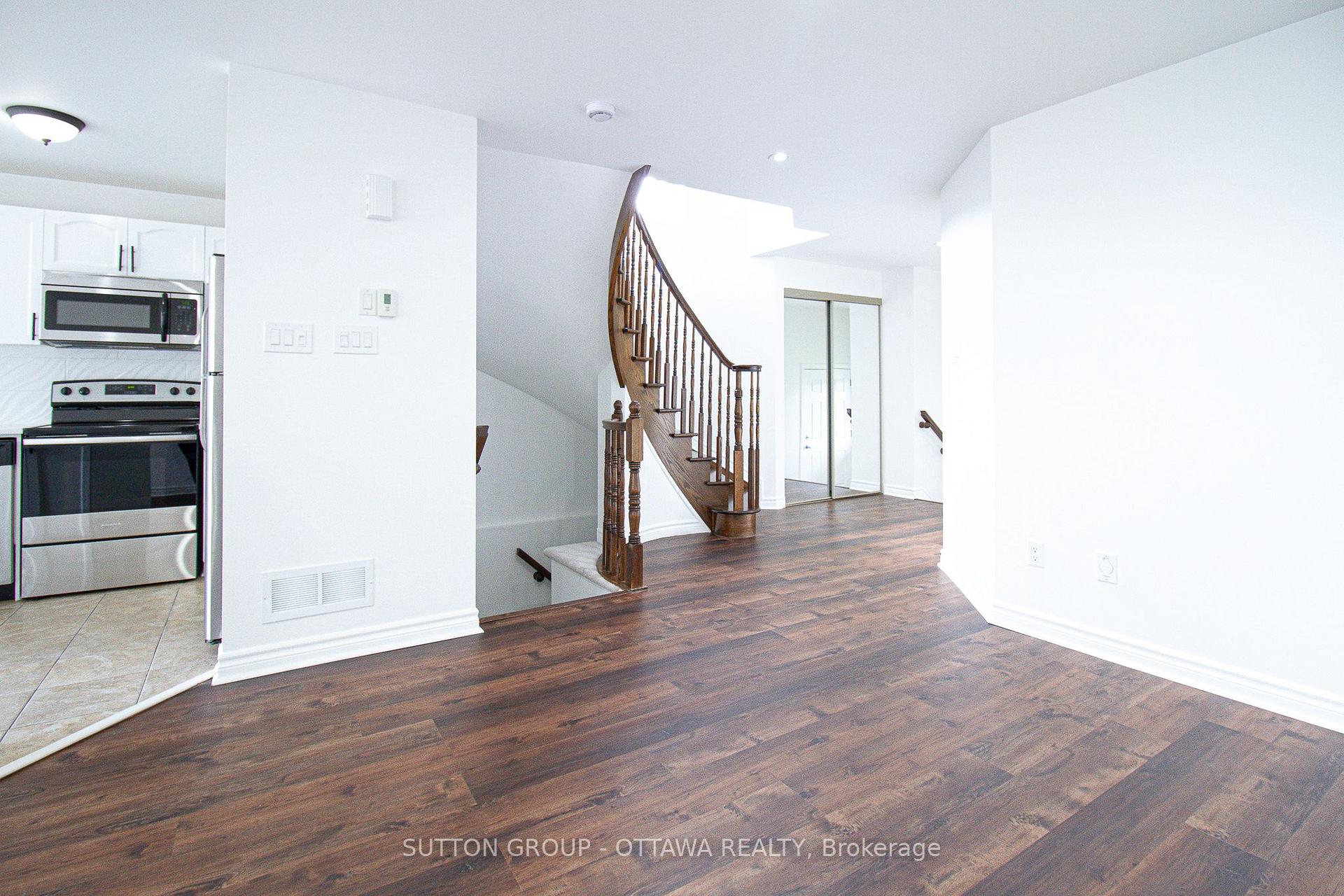 Photo 7 of 163 Silvermoon Crescent, Ottawa, Avalon East — HOMEH