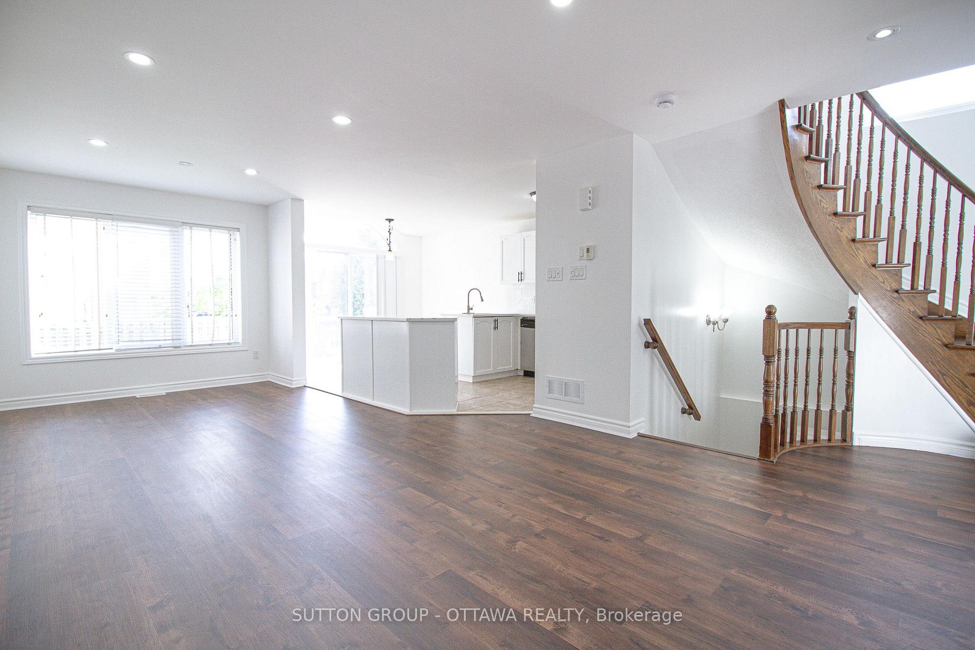Photo 8 of 163 Silvermoon Crescent, Ottawa, Avalon East — HOMEH