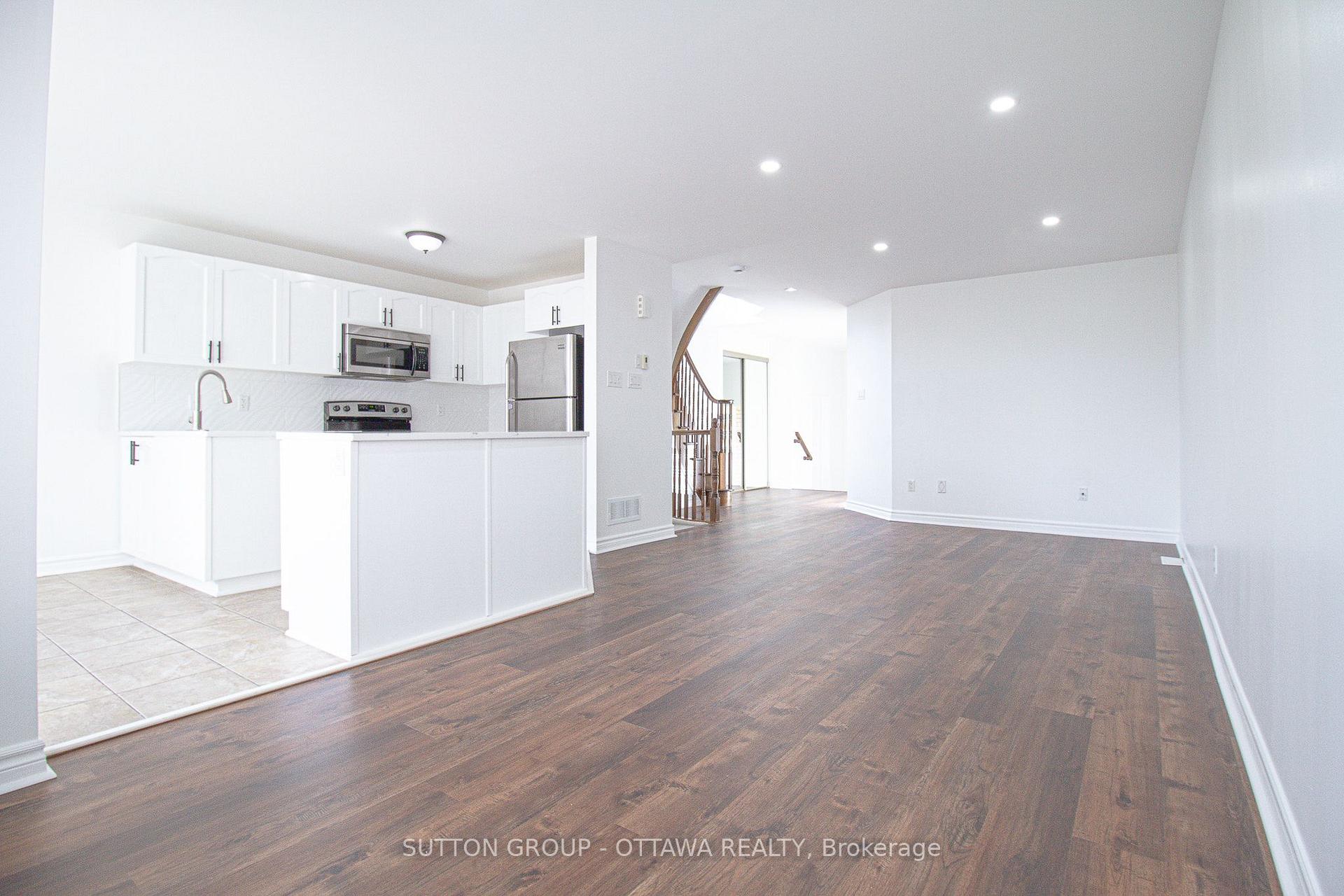 Photo 9 of 163 Silvermoon Crescent, Ottawa, Avalon East — HOMEH