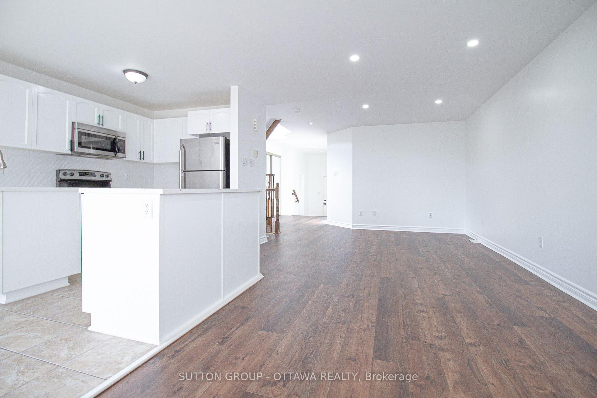 Photo 11 of 163 Silvermoon Crescent, Ottawa, Avalon East — HOMEH