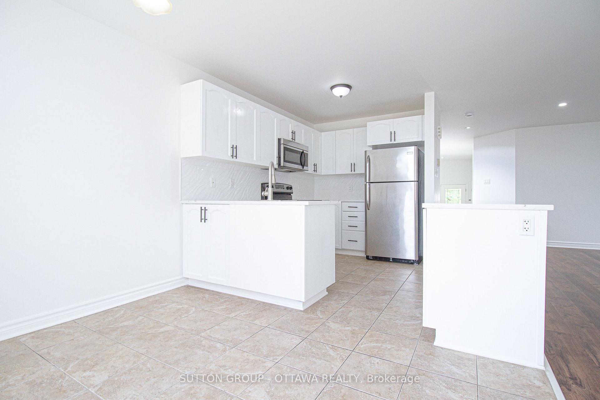 Photo 14 of 163 Silvermoon Crescent, Ottawa, Avalon East — HOMEH