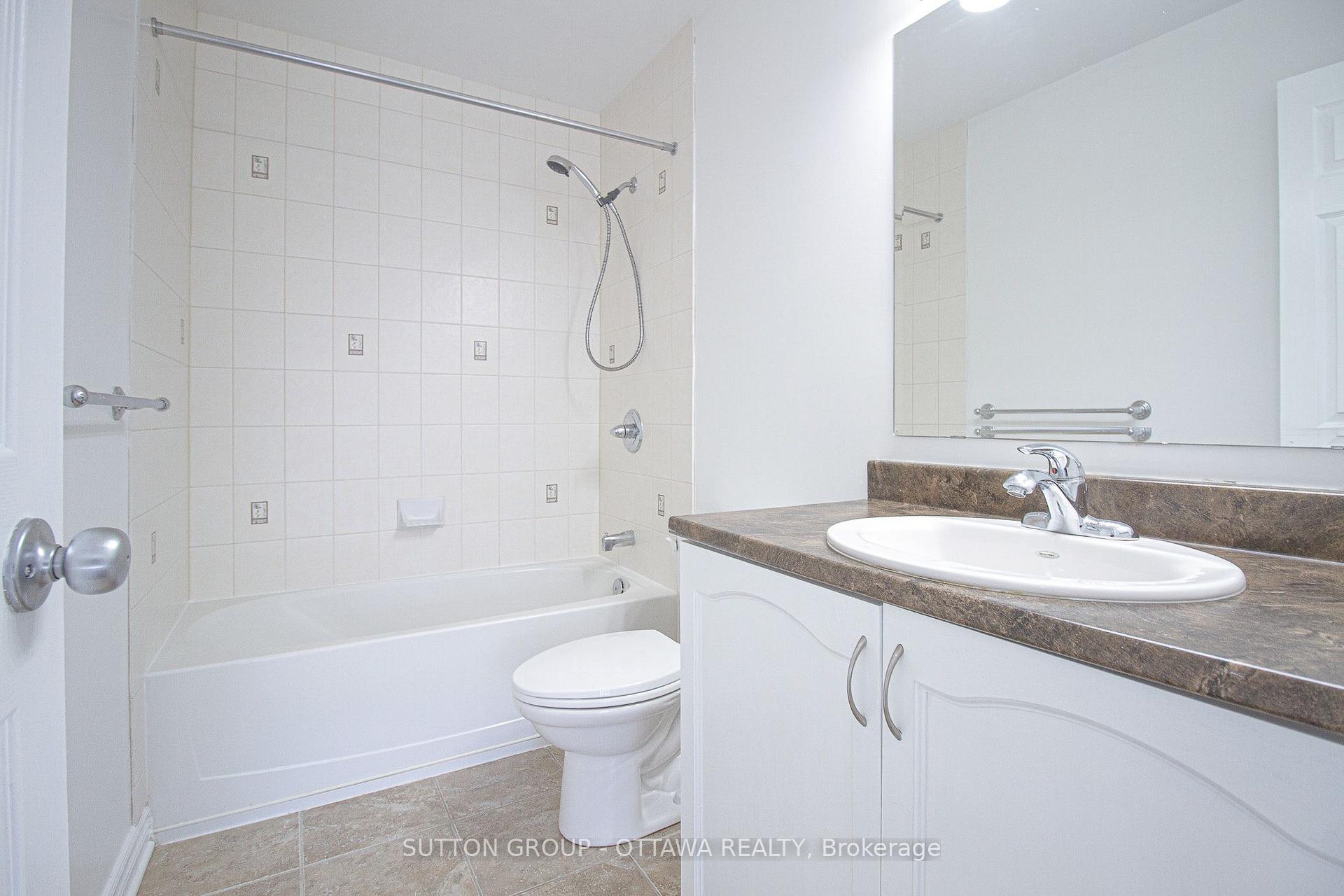 Photo 19 of 163 Silvermoon Crescent, Ottawa, Avalon East — HOMEH