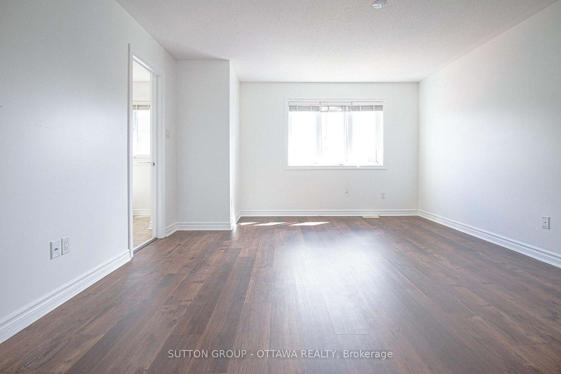 Photo 24 of 163 Silvermoon Crescent, Ottawa, Avalon East — HOMEH