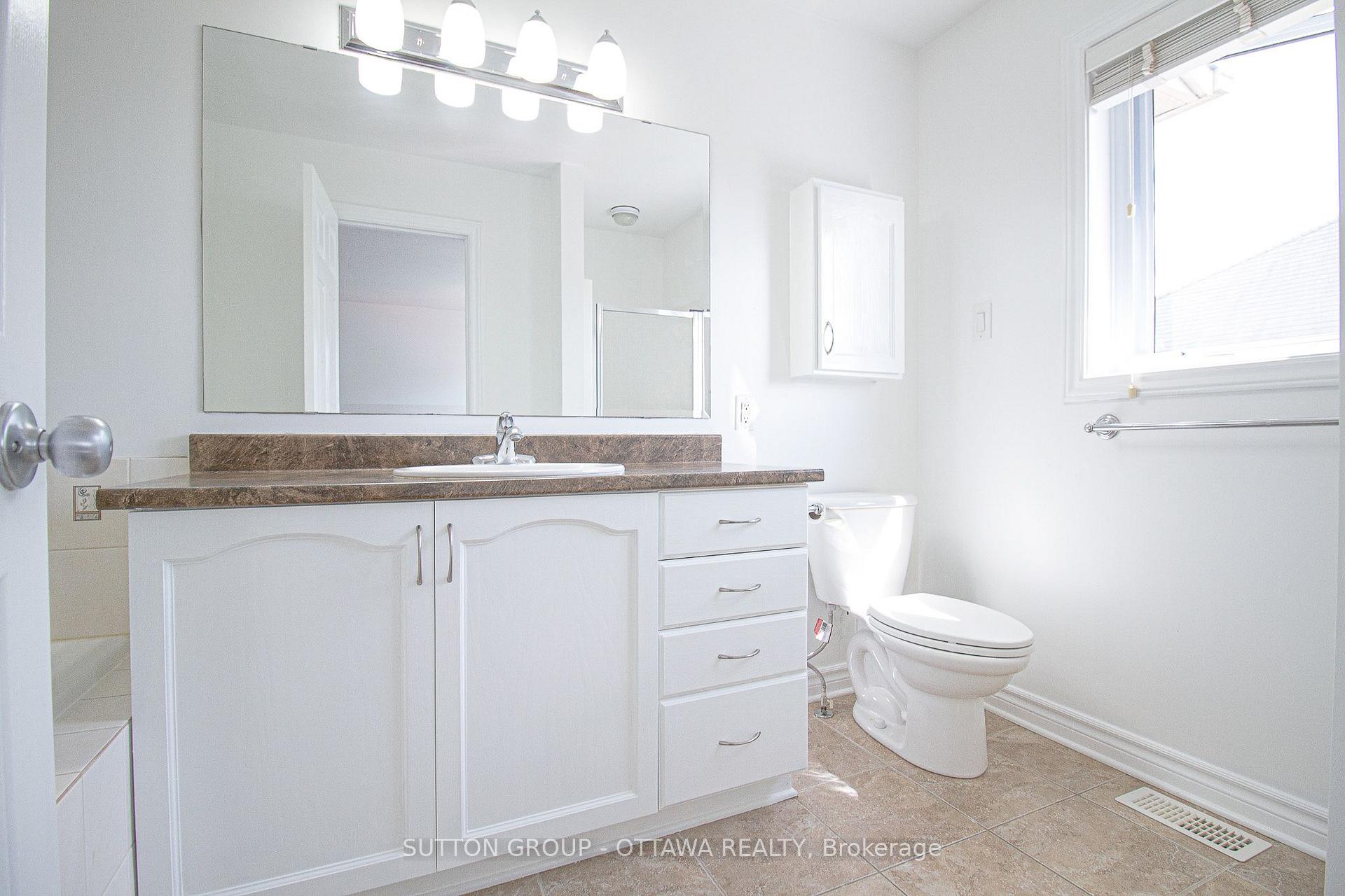 Photo 27 of 163 Silvermoon Crescent, Ottawa, Avalon East — HOMEH