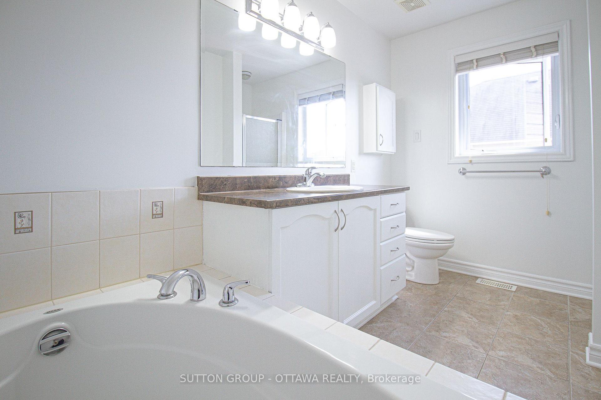Photo 28 of 163 Silvermoon Crescent, Ottawa, Avalon East — HOMEH