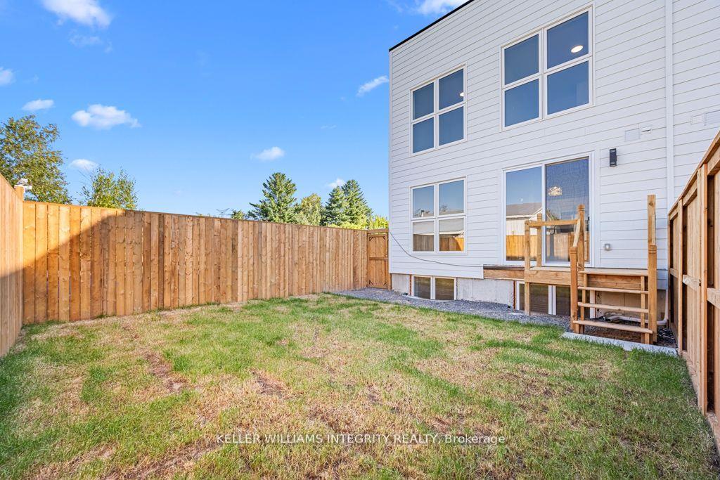 Photo 28 of Unit B, 875 Contour Street, Ottawa, Mer Bleue/Bradley Estates/Anderson Park — HOMEH