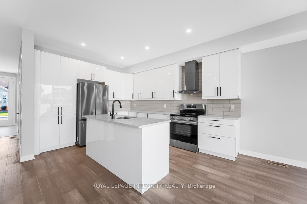 Photo 10 of Unit A, 875 Contour Street, Ottawa, Mer Bleue/Bradley Estates/Anderson Park — HOMEH