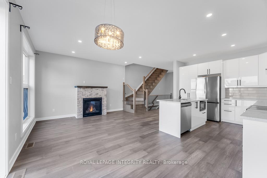 Photo 14 of Unit A, 875 Contour Street, Ottawa, Mer Bleue/Bradley Estates/Anderson Park — HOMEH