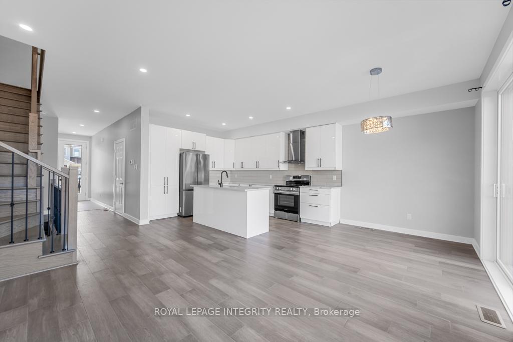 Photo 15 of Unit A, 875 Contour Street, Ottawa, Mer Bleue/Bradley Estates/Anderson Park — HOMEH