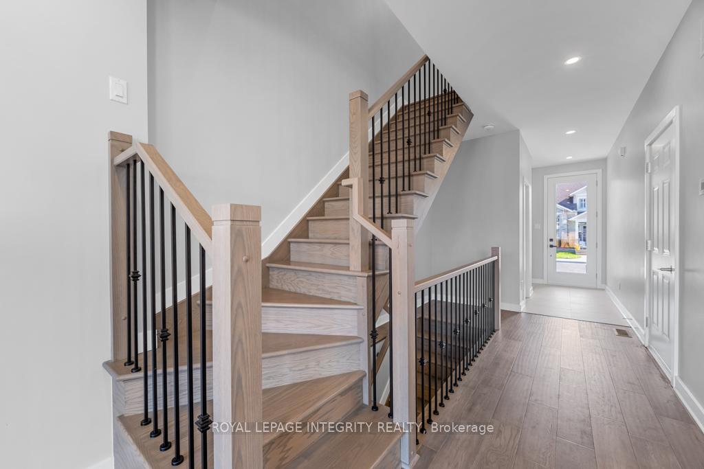 Photo 16 of Unit A, 875 Contour Street, Ottawa, Mer Bleue/Bradley Estates/Anderson Park — HOMEH