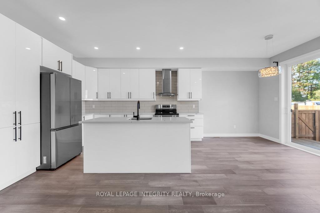 Photo 17 of Unit A, 875 Contour Street, Ottawa, Mer Bleue/Bradley Estates/Anderson Park — HOMEH