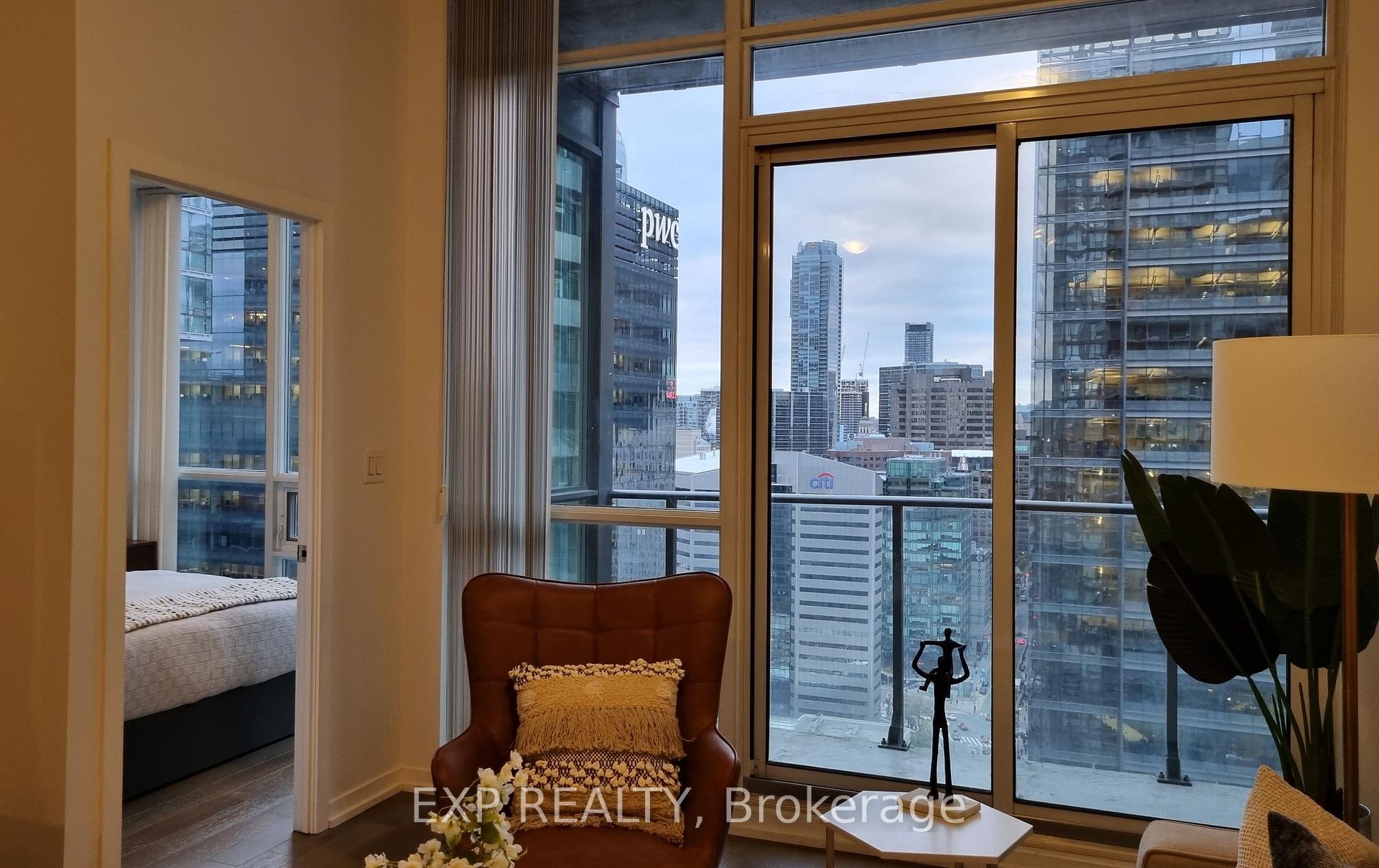 Photo 5 of Unit 2802, 55 Bremner Boulevard, Toronto, Waterfront Communities — HOMEH