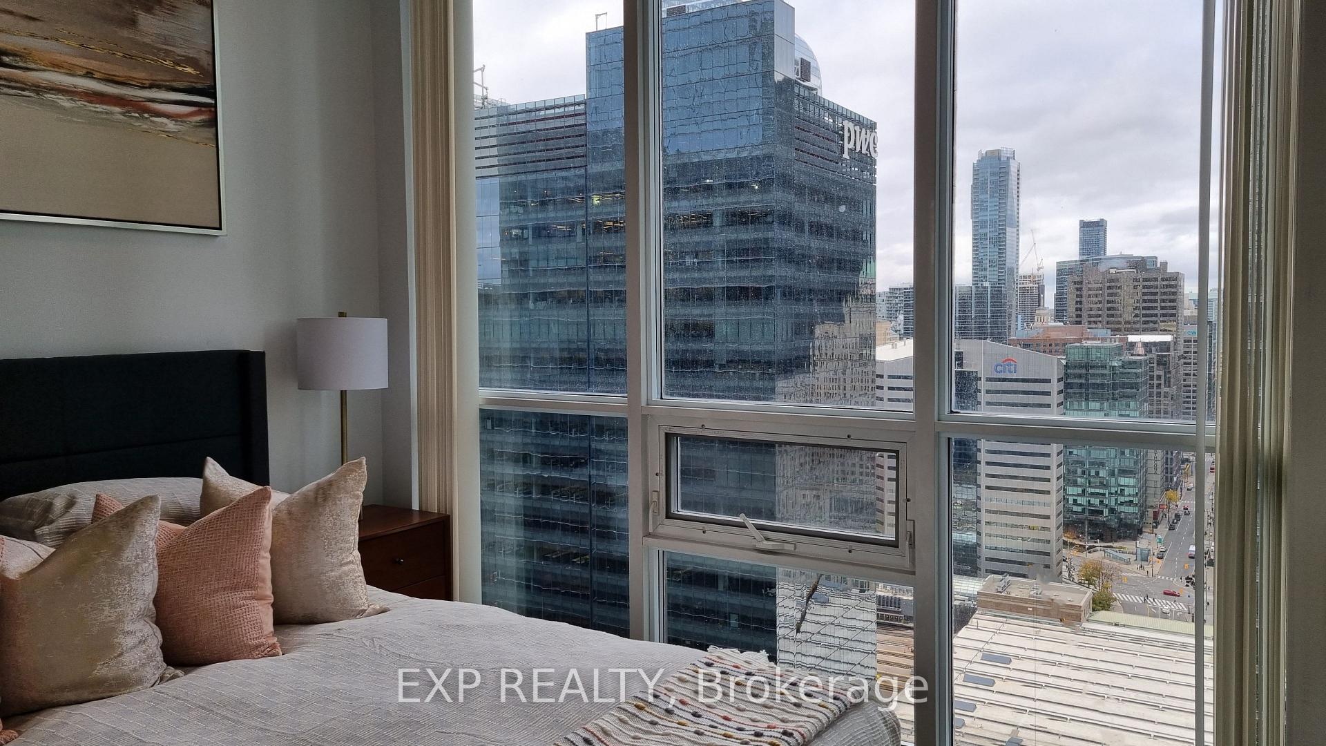 Photo 6 of Unit 2802, 55 Bremner Boulevard, Toronto, Waterfront Communities — HOMEH