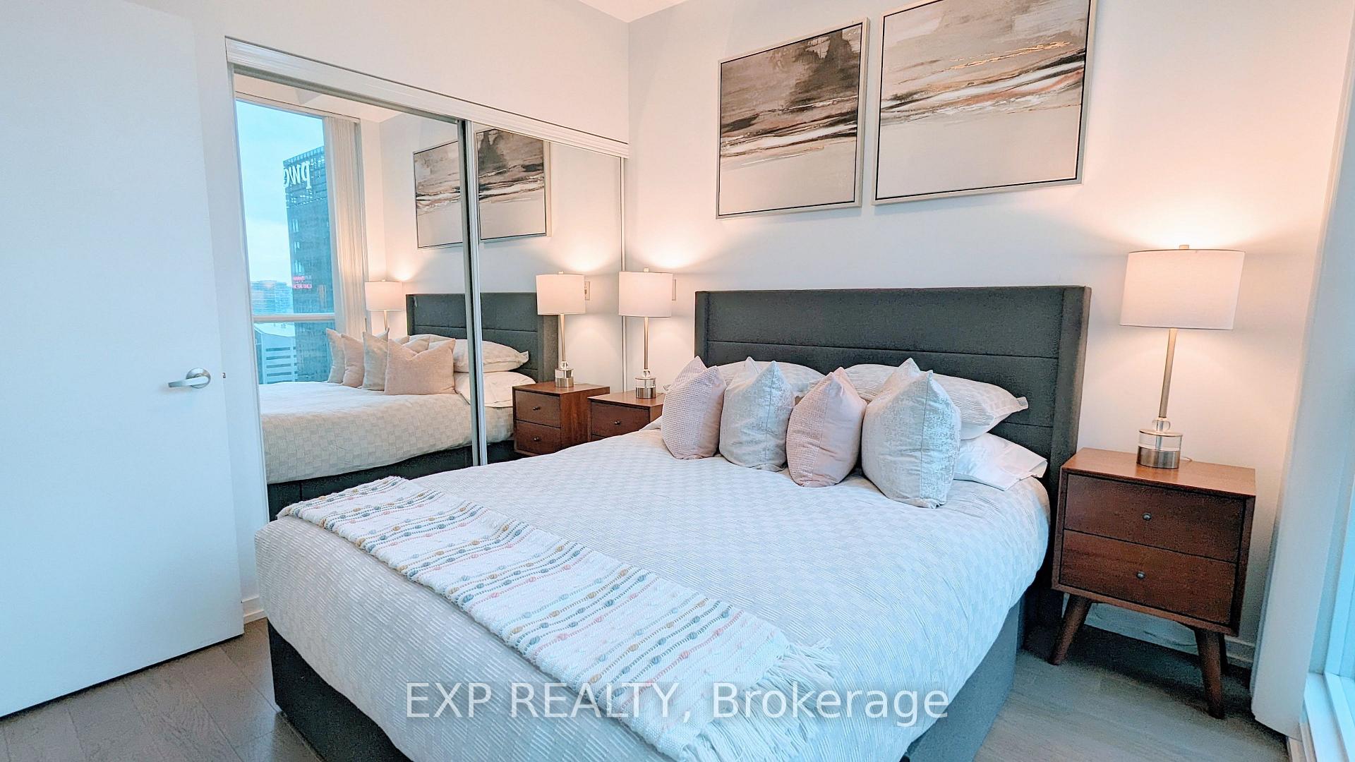 Photo 7 of Unit 2802, 55 Bremner Boulevard, Toronto, Waterfront Communities — HOMEH