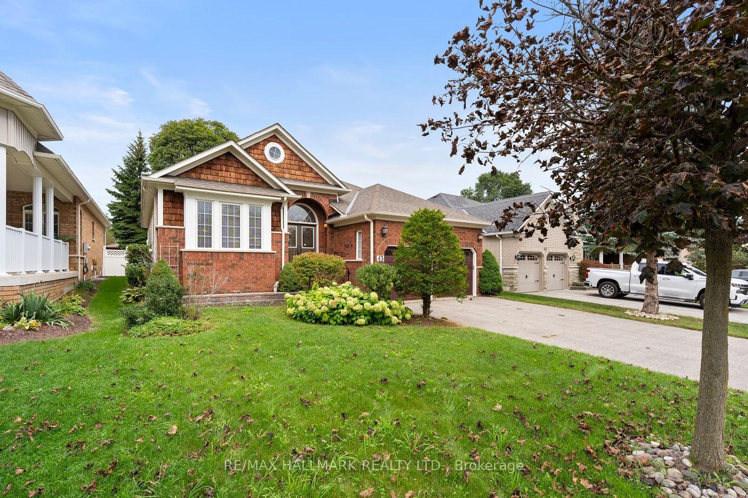 Photo 15 of 43 Kimberly Drive, Whitby, Brooklin — HOMEH