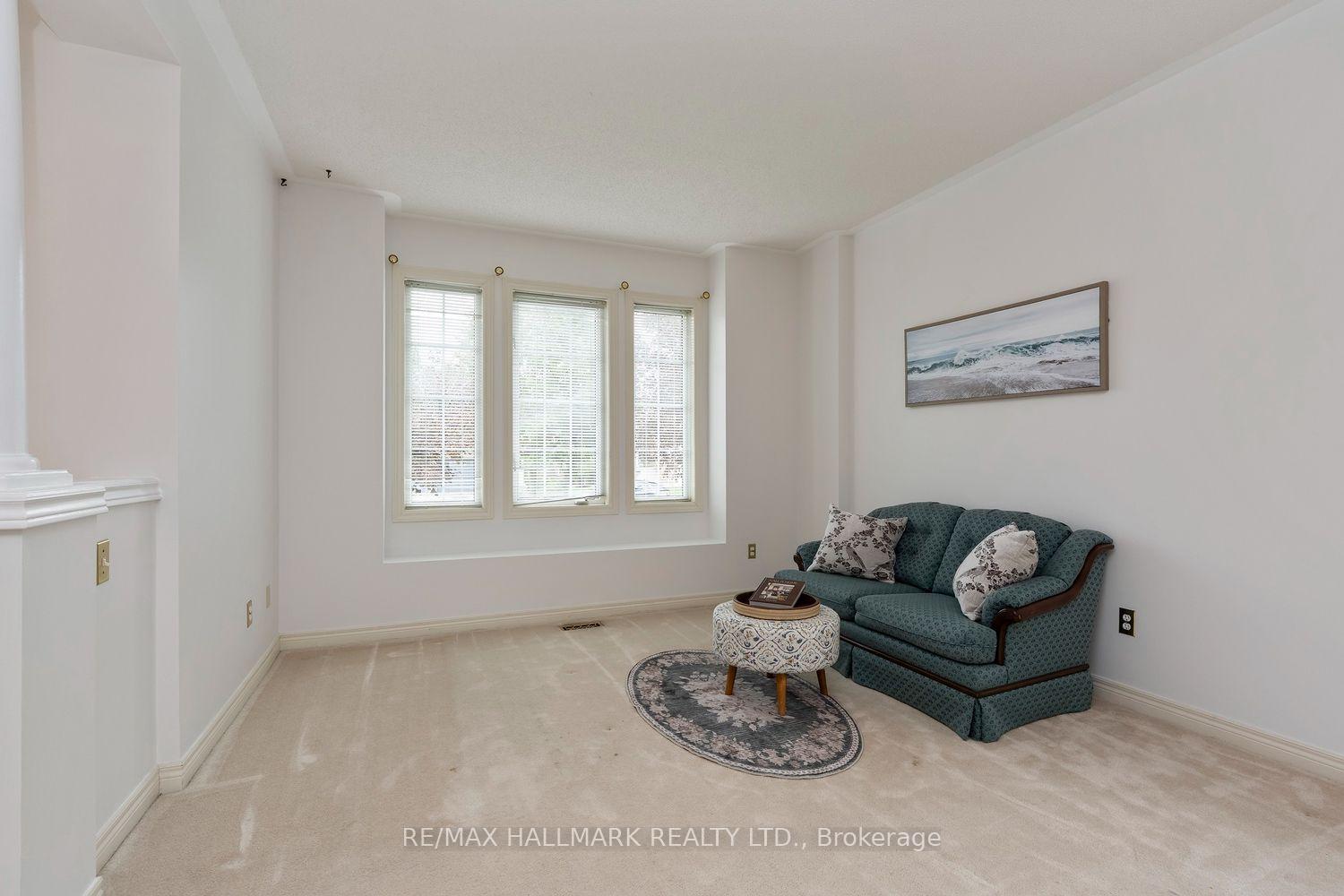 Photo 18 of 43 Kimberly Drive, Whitby, Brooklin — HOMEH