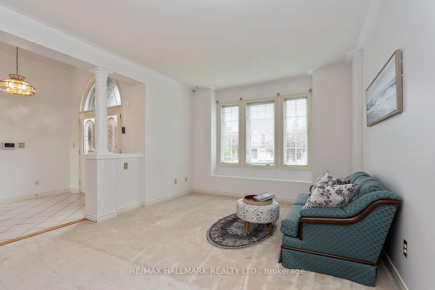 Photo 19 of 43 Kimberly Drive, Whitby, Brooklin — HOMEH