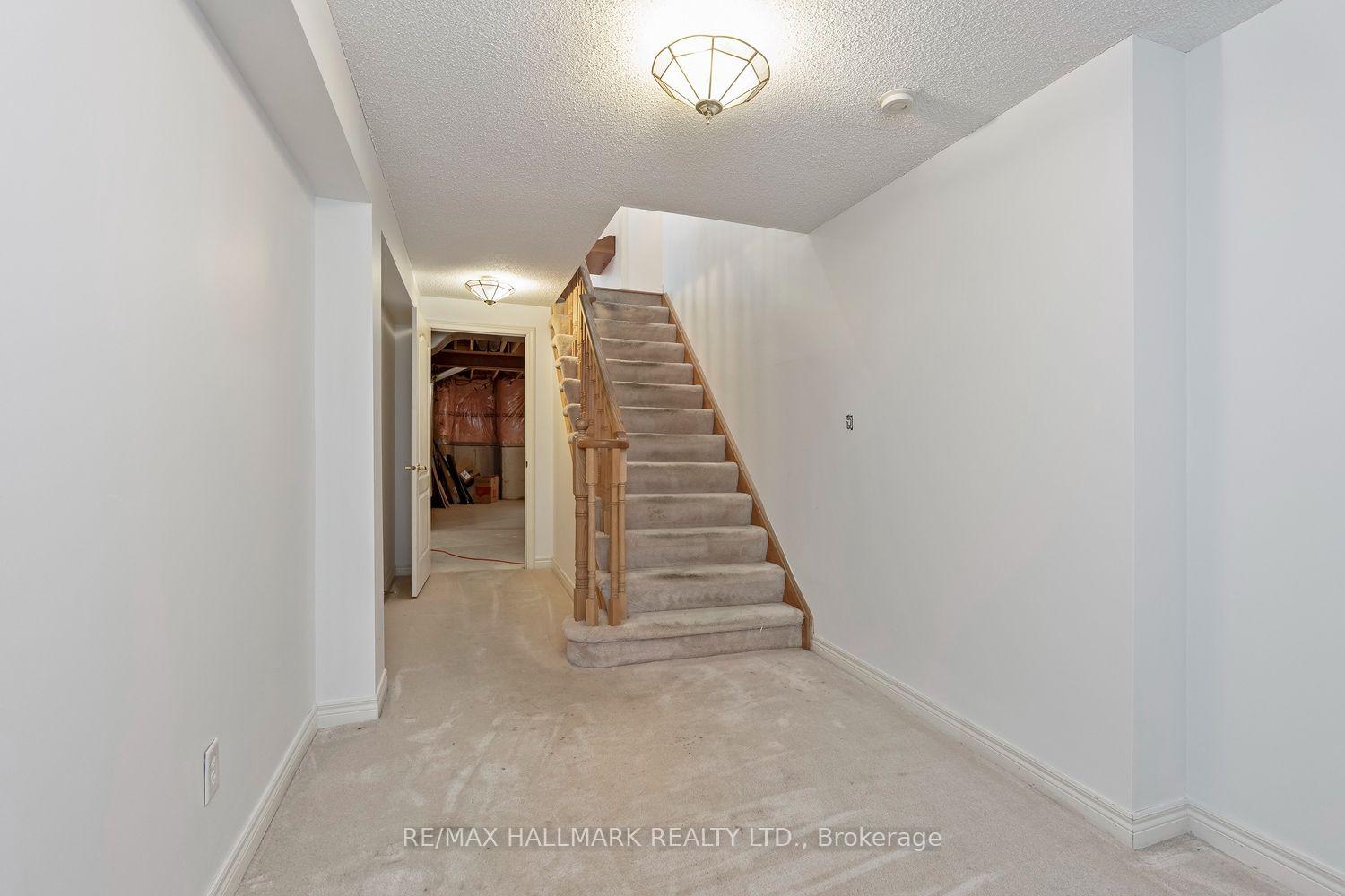 Photo 30 of 43 Kimberly Drive, Whitby, Brooklin — HOMEH