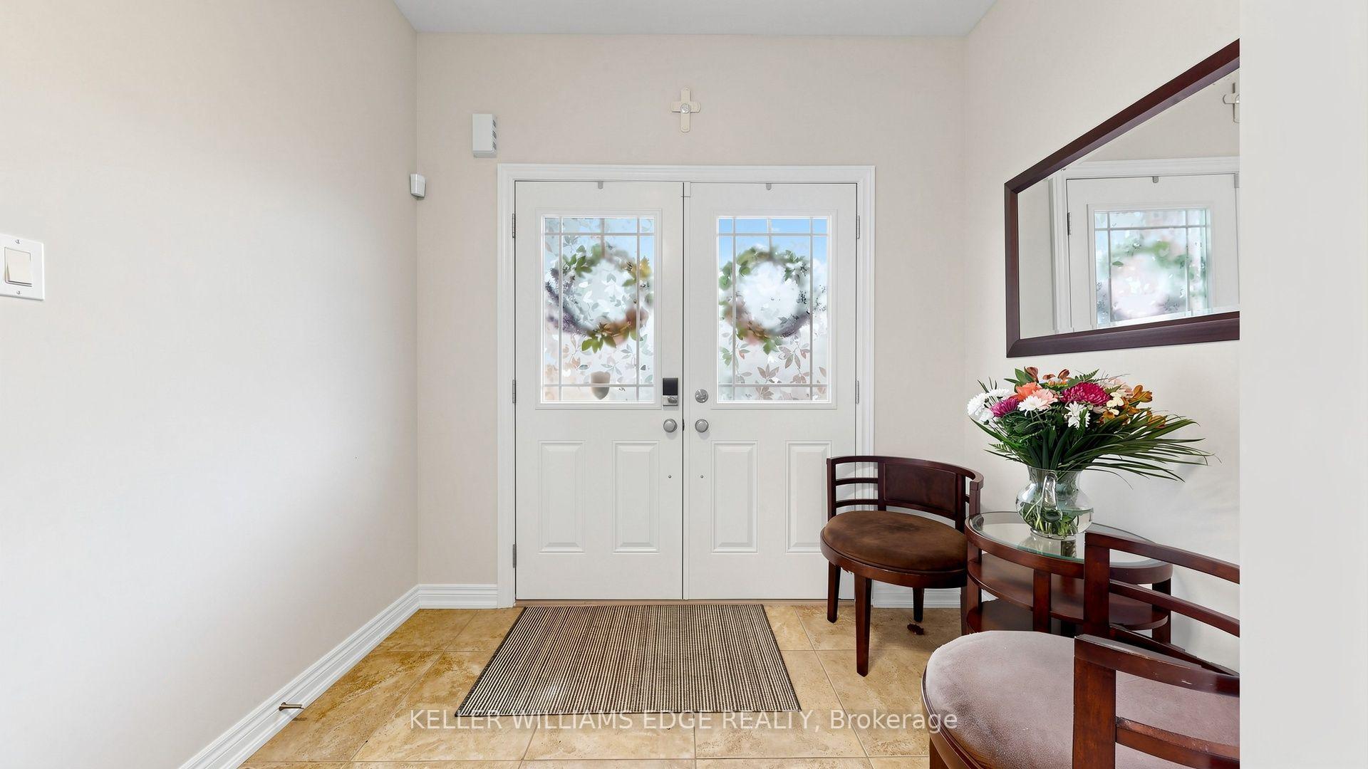 Photo 4 of 173 Raymond Road, Hamilton, Meadowlands — HOMEH