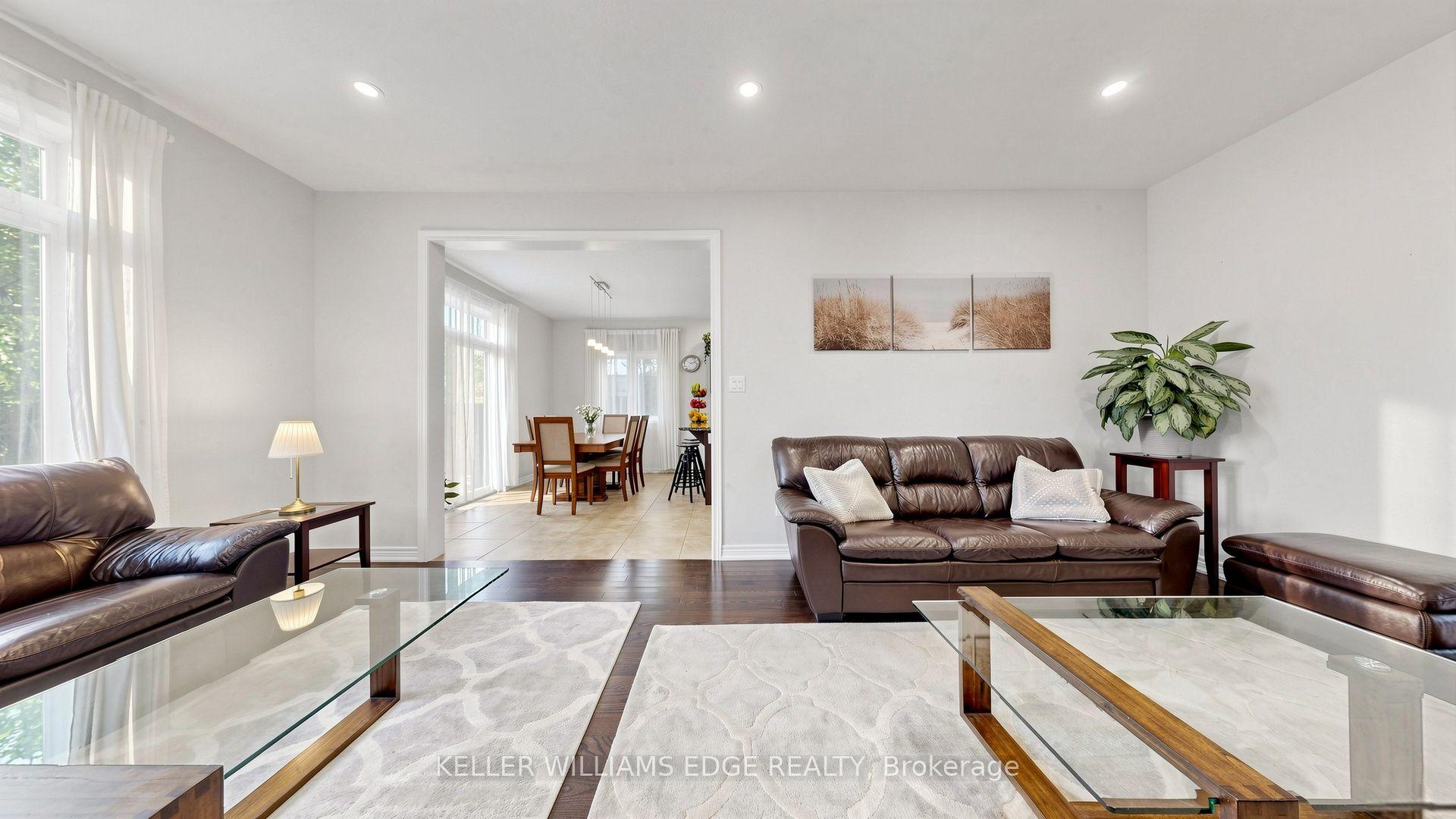 Photo 7 of 173 Raymond Road, Hamilton, Meadowlands — HOMEH