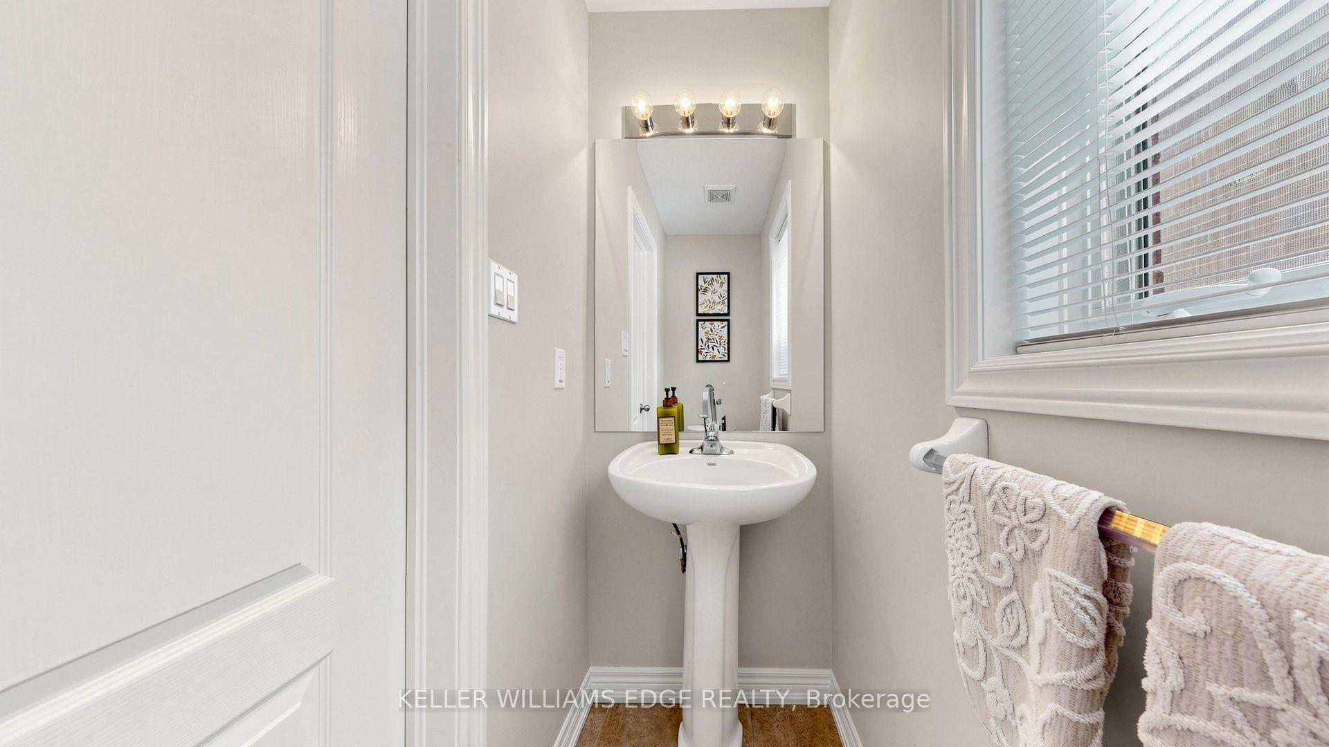 Photo 15 of 173 Raymond Road, Hamilton, Meadowlands — HOMEH