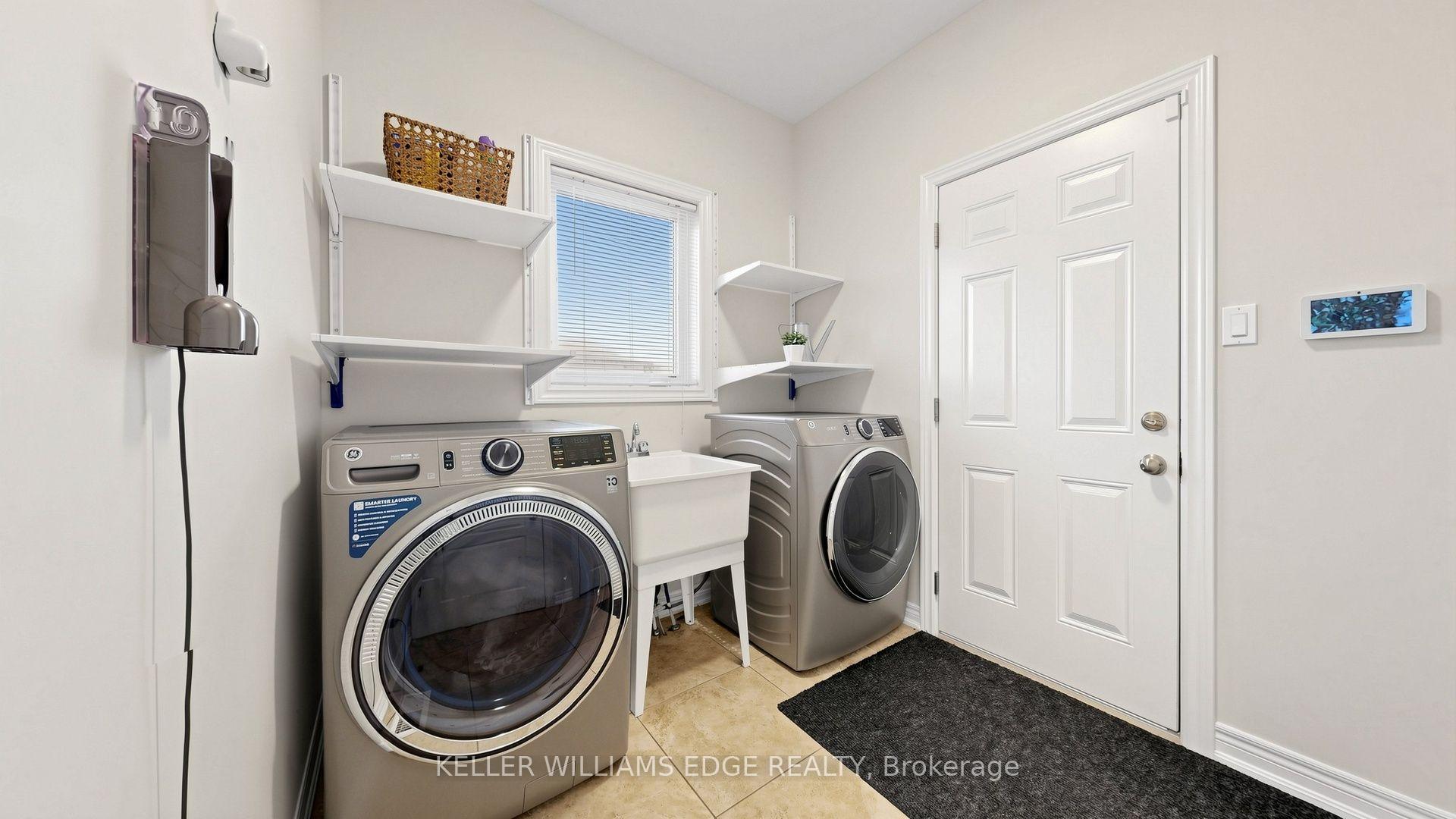 Photo 16 of 173 Raymond Road, Hamilton, Meadowlands — HOMEH
