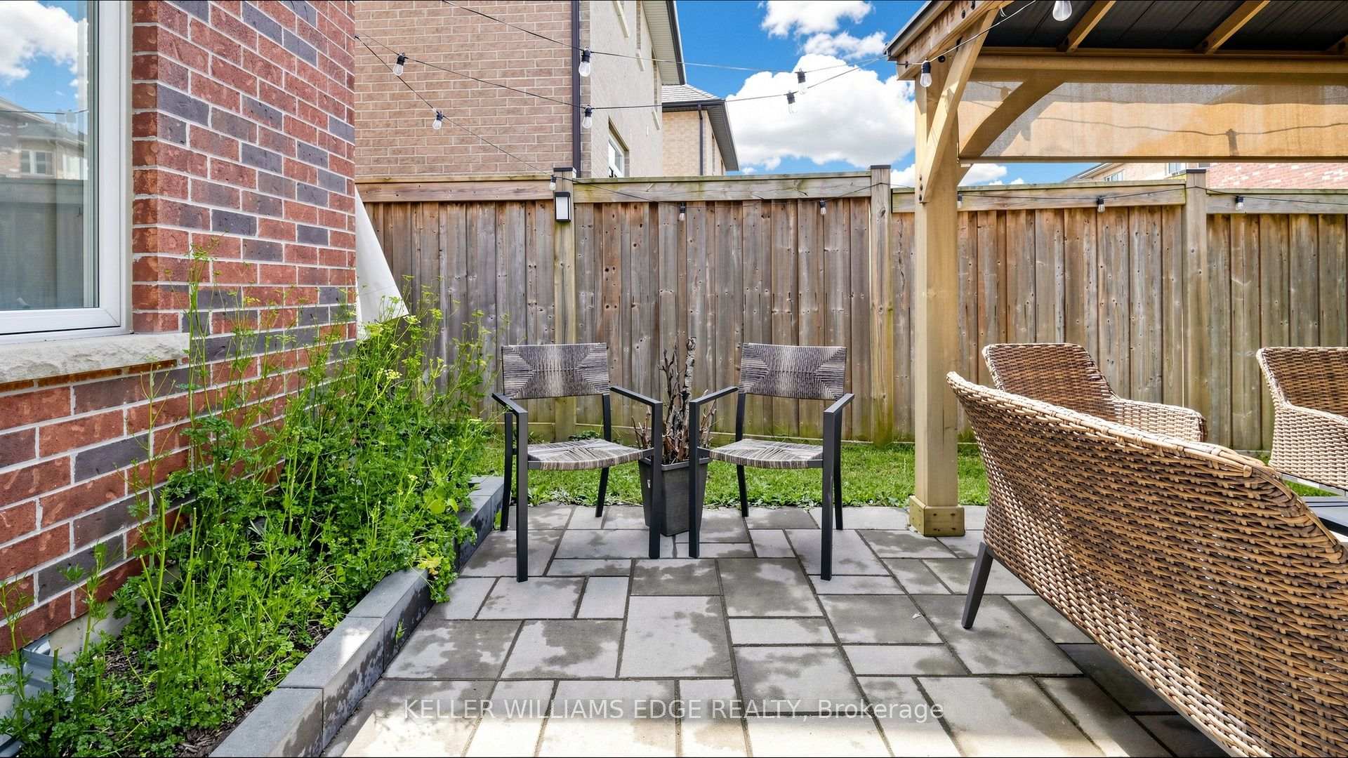 Photo 41 of 173 Raymond Road, Hamilton, Meadowlands — HOMEH