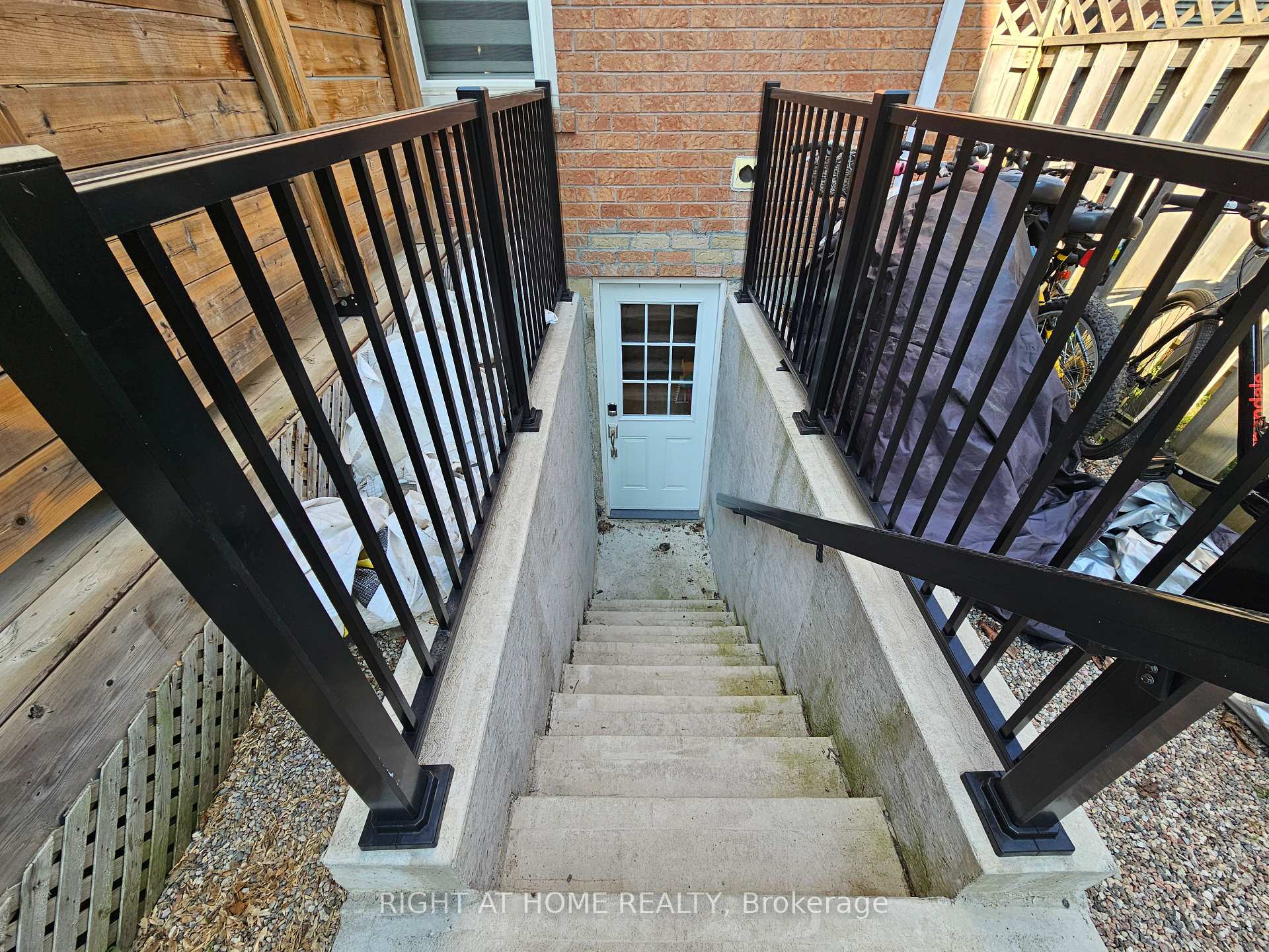 Photo 8 of 46 Keys Drive, Ajax, Central — HOMEH