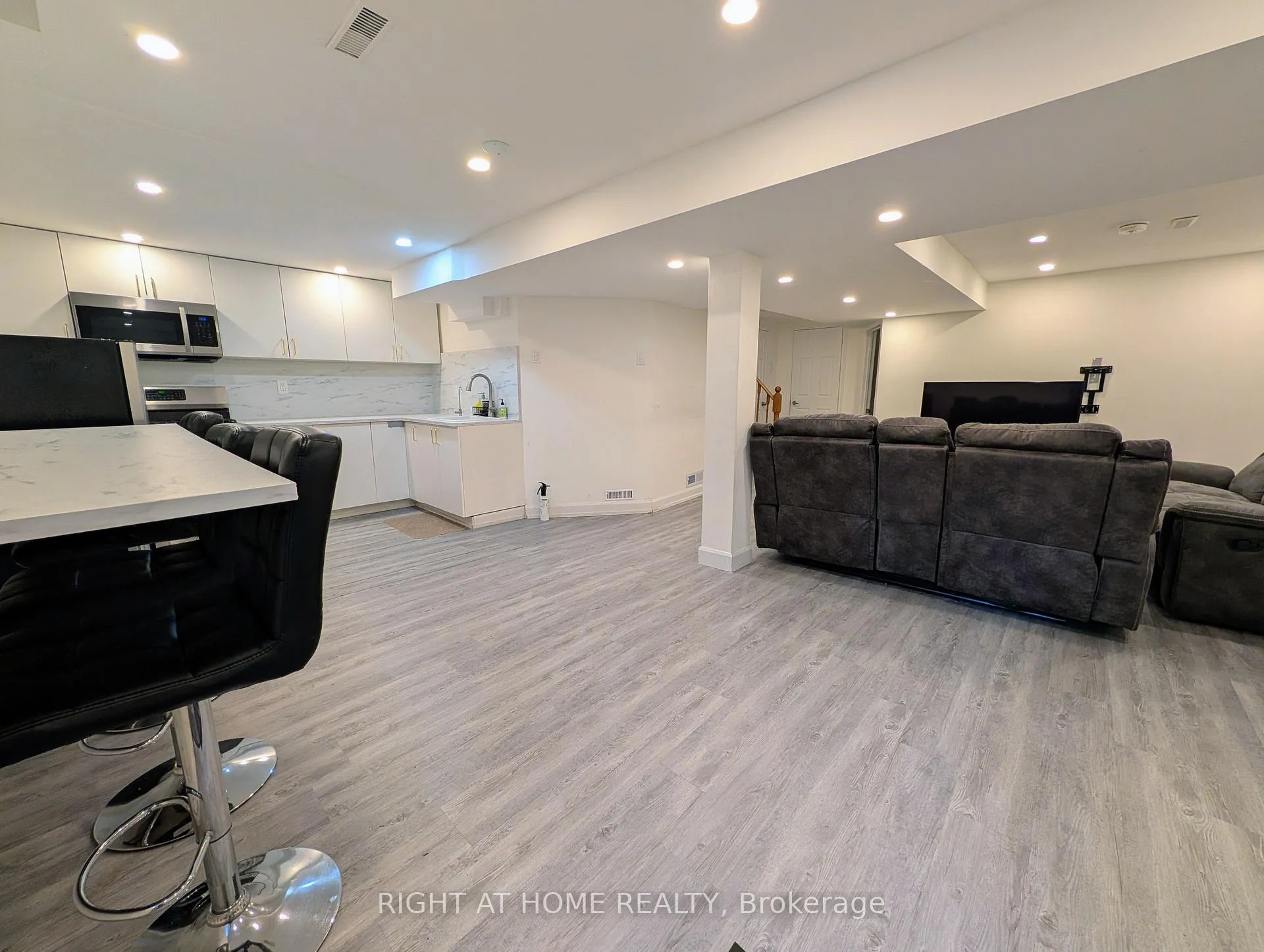 Photo 2 of 46 Keys Drive, Ajax, Central — HOMEH
