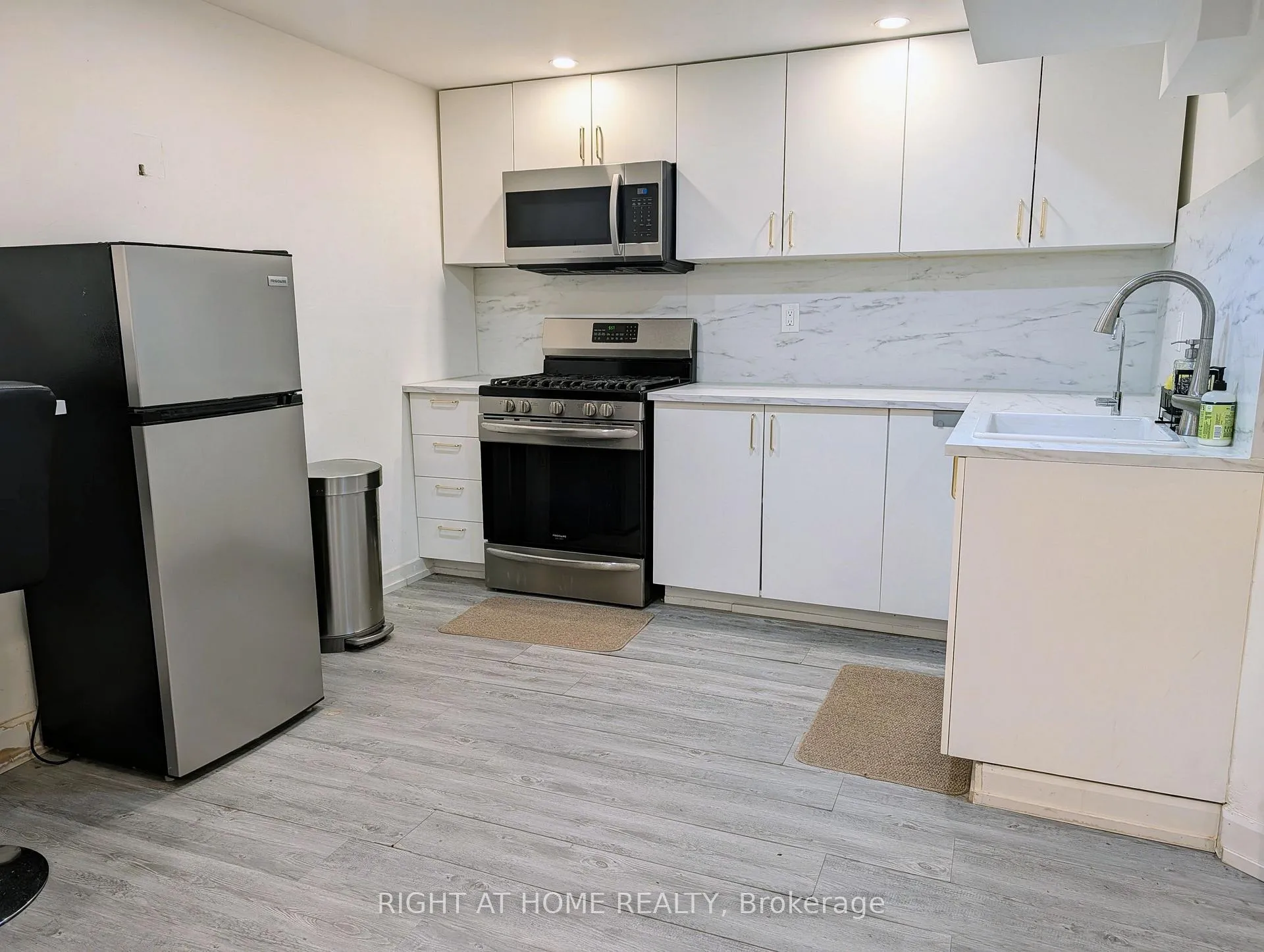 Photo 5 of 46 Keys Drive, Ajax, Central — HOMEH