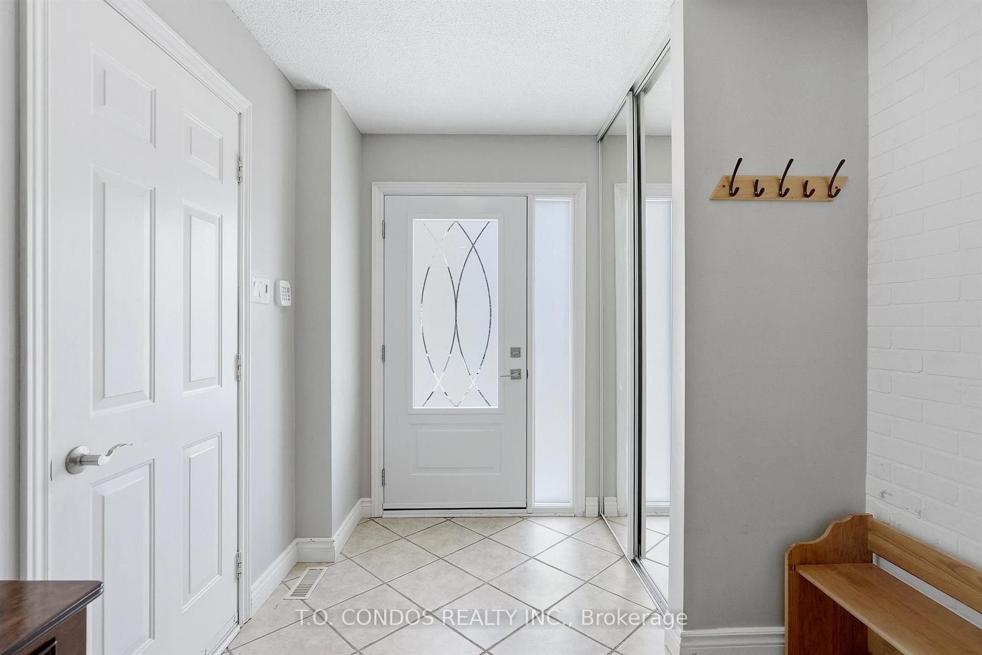 Photo 6 of 2843 Arvida Circle, Mississauga, Meadowvale — HOMEH