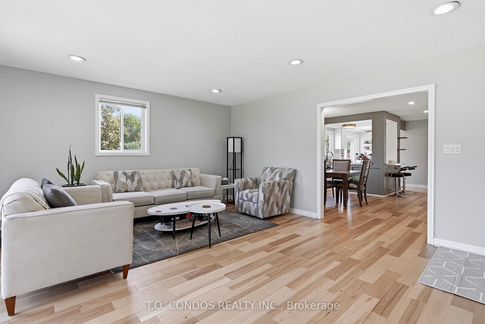 Photo 9 of 2843 Arvida Circle, Mississauga, Meadowvale — HOMEH