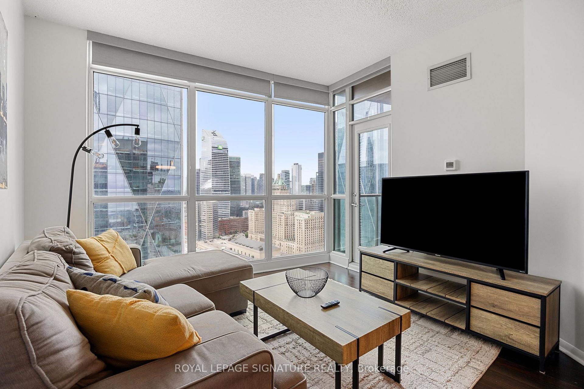 Photo of Unit 3602, 18 Yonge Street