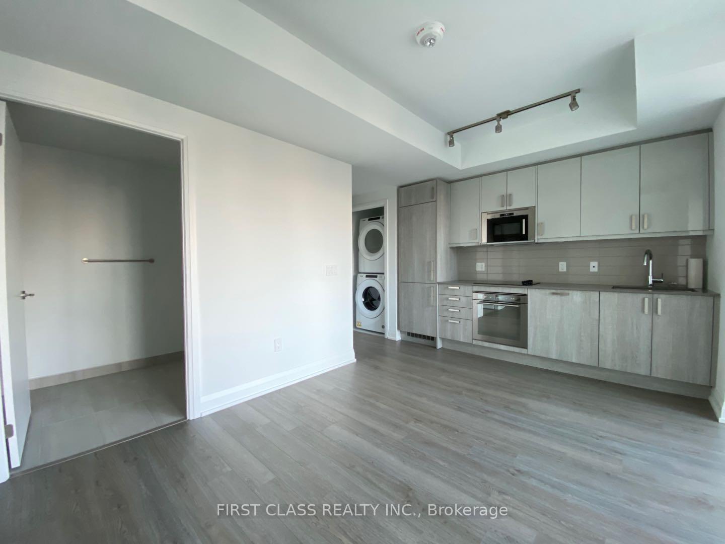 Photo 3 of Unit 1809, 77 Mutual Street, Toronto, Church-Yonge Corridor — HOMEH