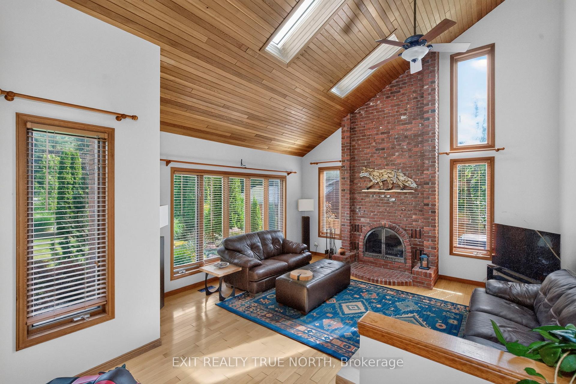 Photo 17 of 14 Rosewood Avenue, Springwater, Midhurst — HOMEH