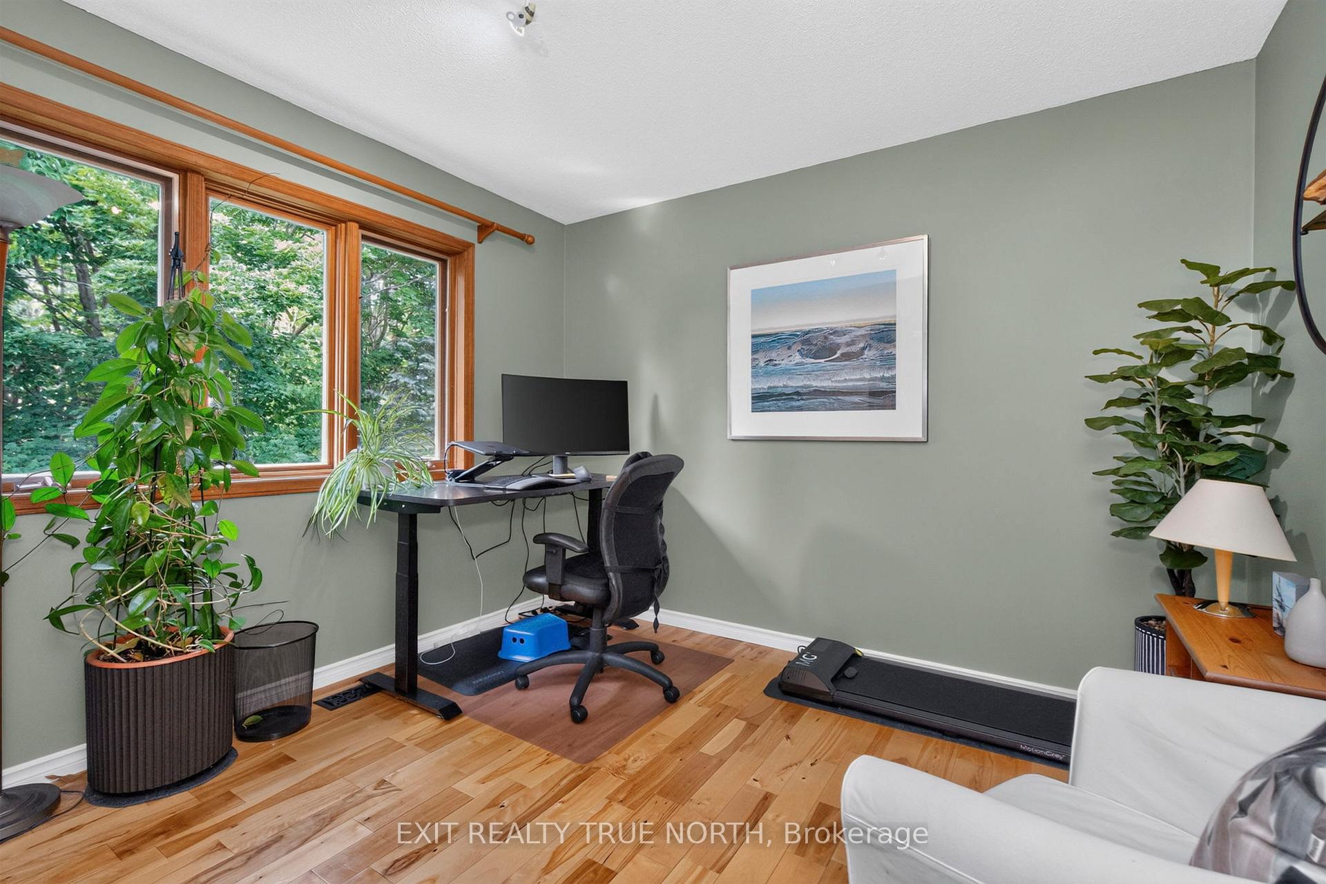 Photo 26 of 14 Rosewood Avenue, Springwater, Midhurst — HOMEH