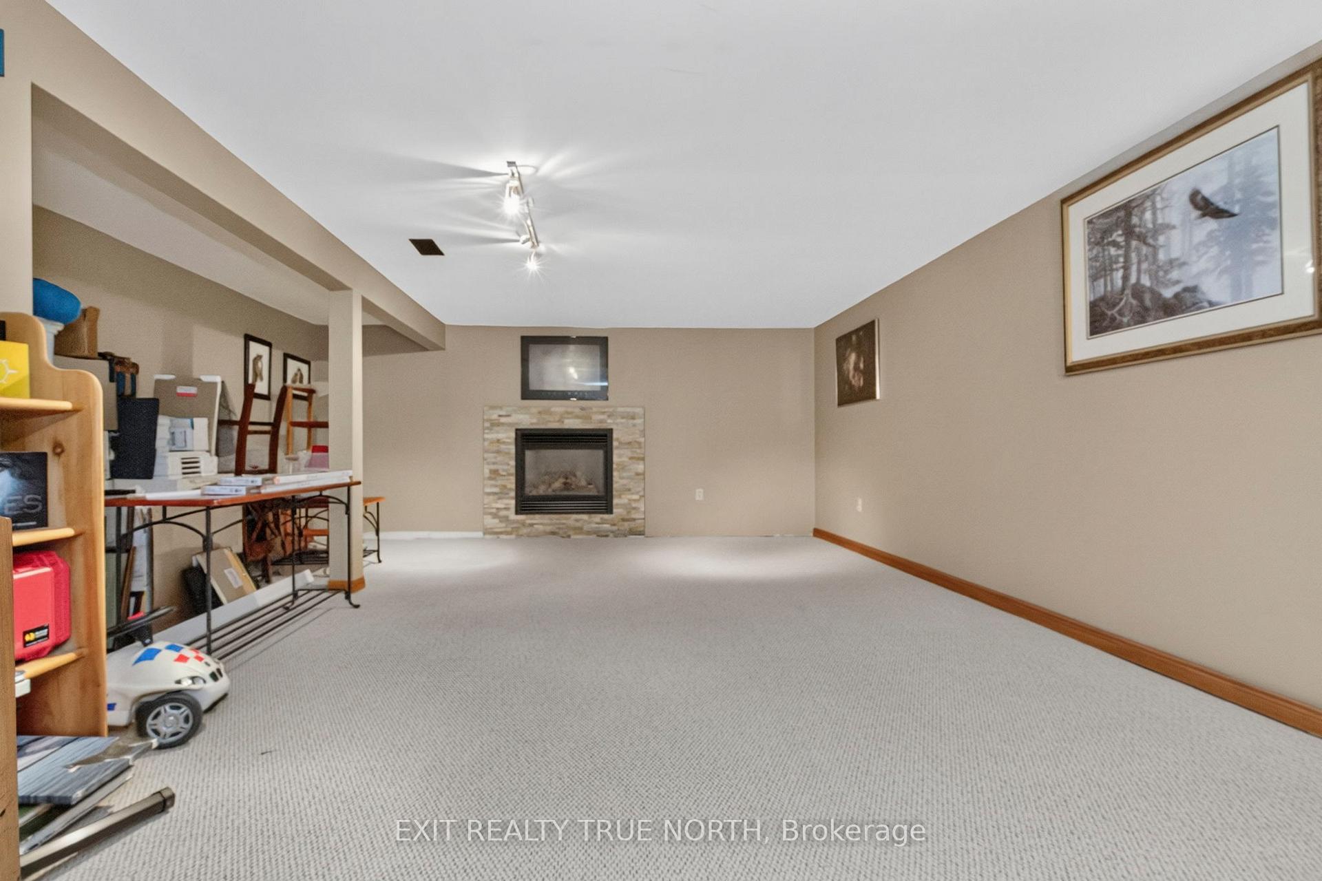 Photo 30 of 14 Rosewood Avenue, Springwater, Midhurst — HOMEH