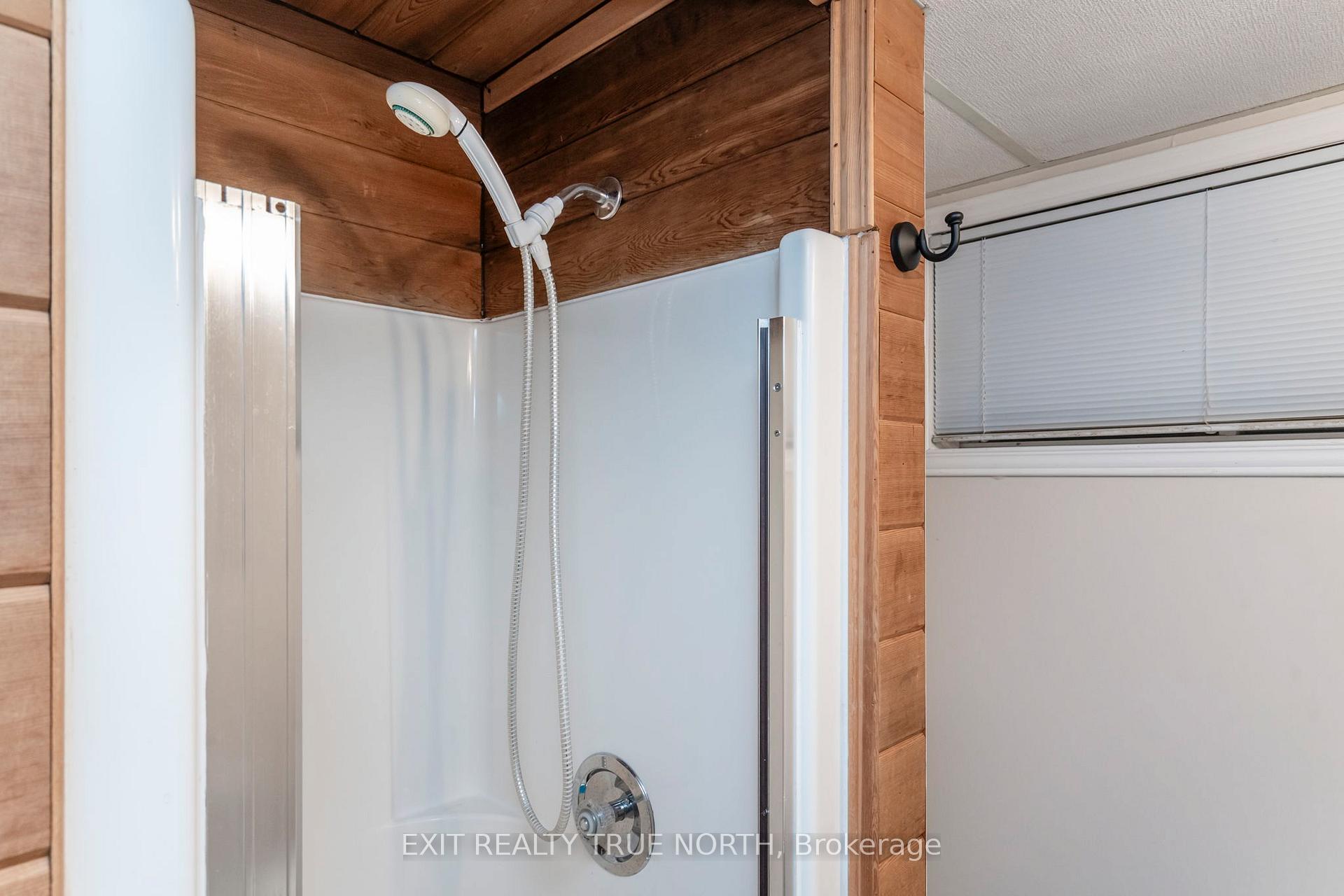 Photo 33 of 14 Rosewood Avenue, Springwater, Midhurst — HOMEH