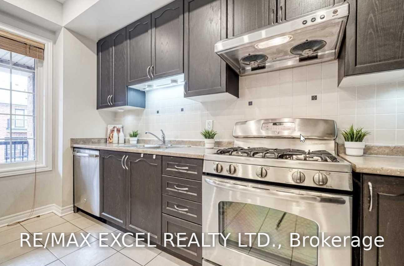 Photo 4 of 99 Battista Perri Drive, Markham, Wismer — HOMEH