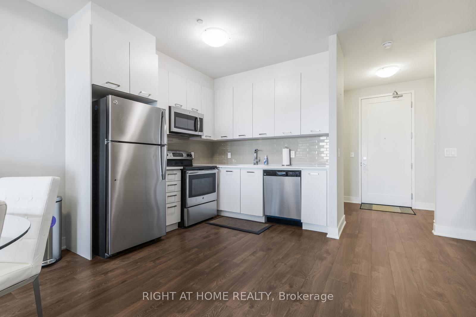 Photo 9 of Unit PH05, 150 Main Street W, Hamilton, Central — HOMEH