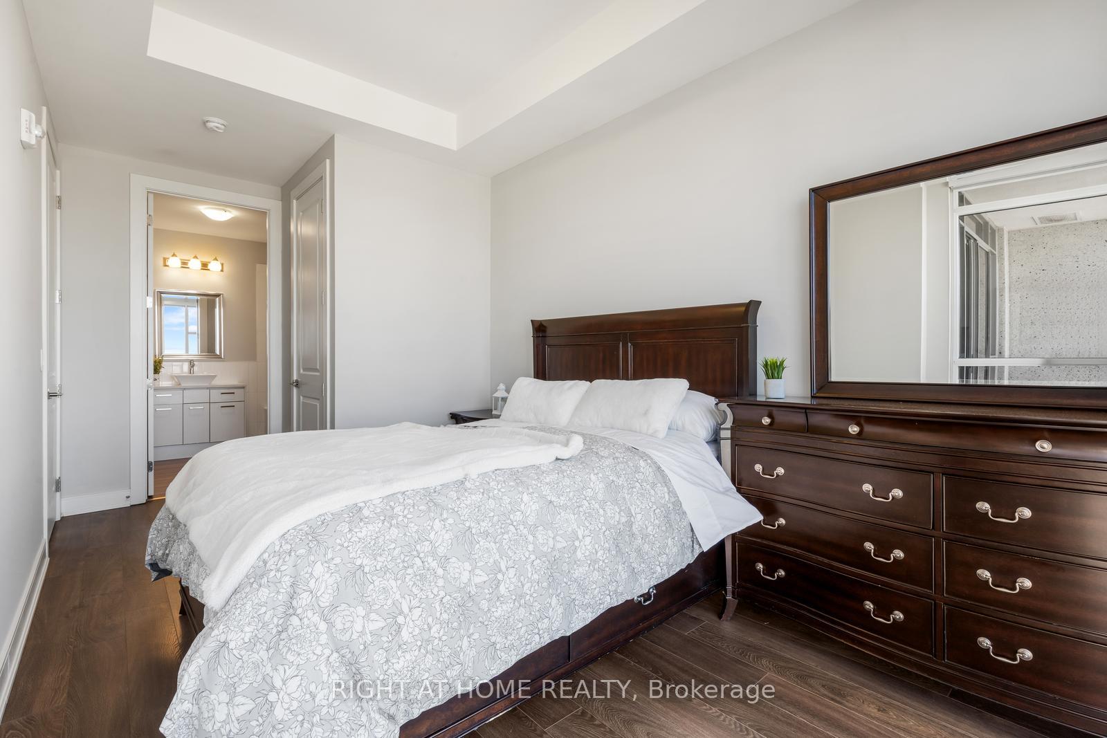 Photo 17 of Unit PH05, 150 Main Street W, Hamilton, Central — HOMEH