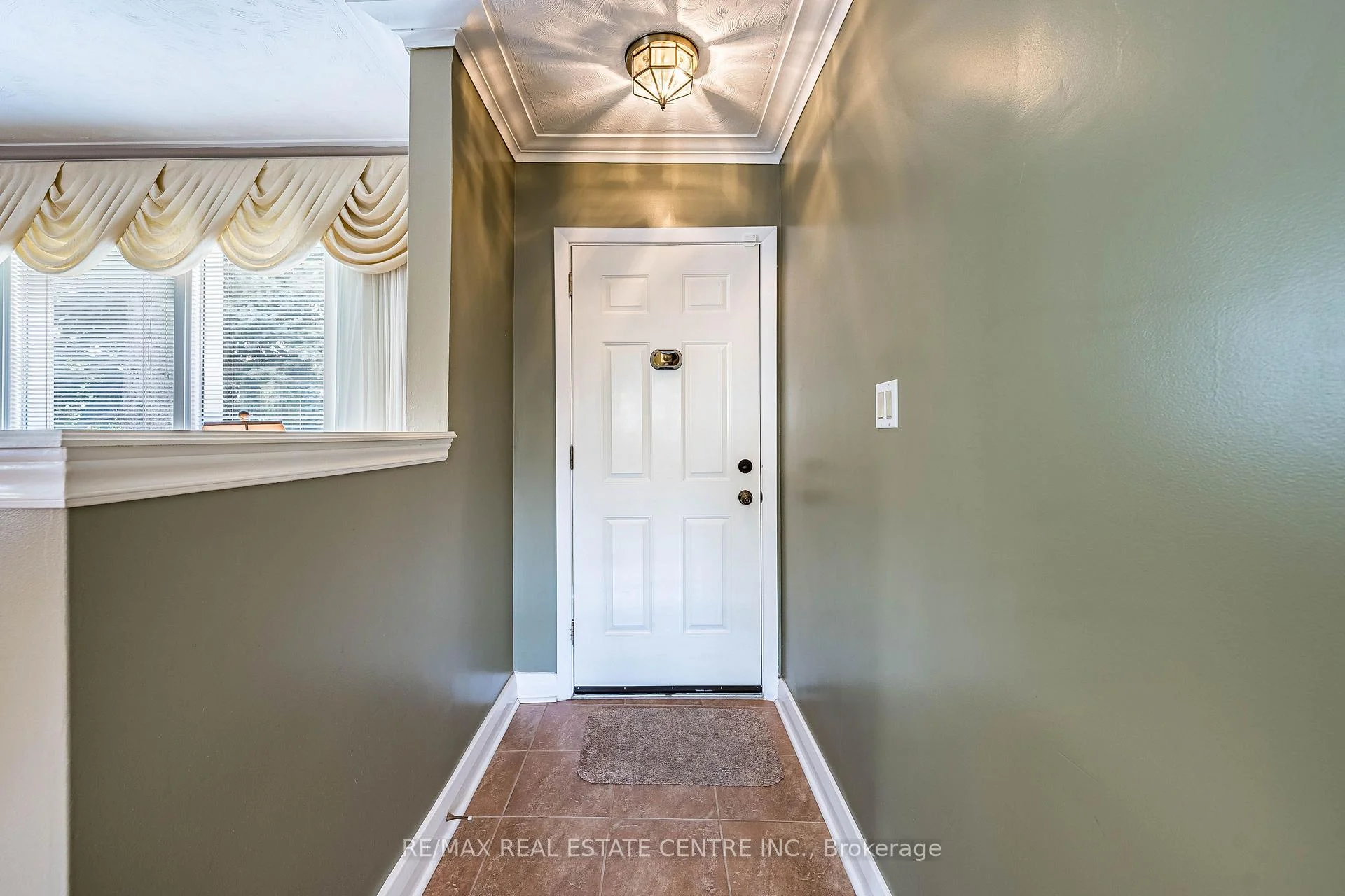 Photo 14 of 2591 Whaley Drive, Mississauga, Cooksville — HOMEH