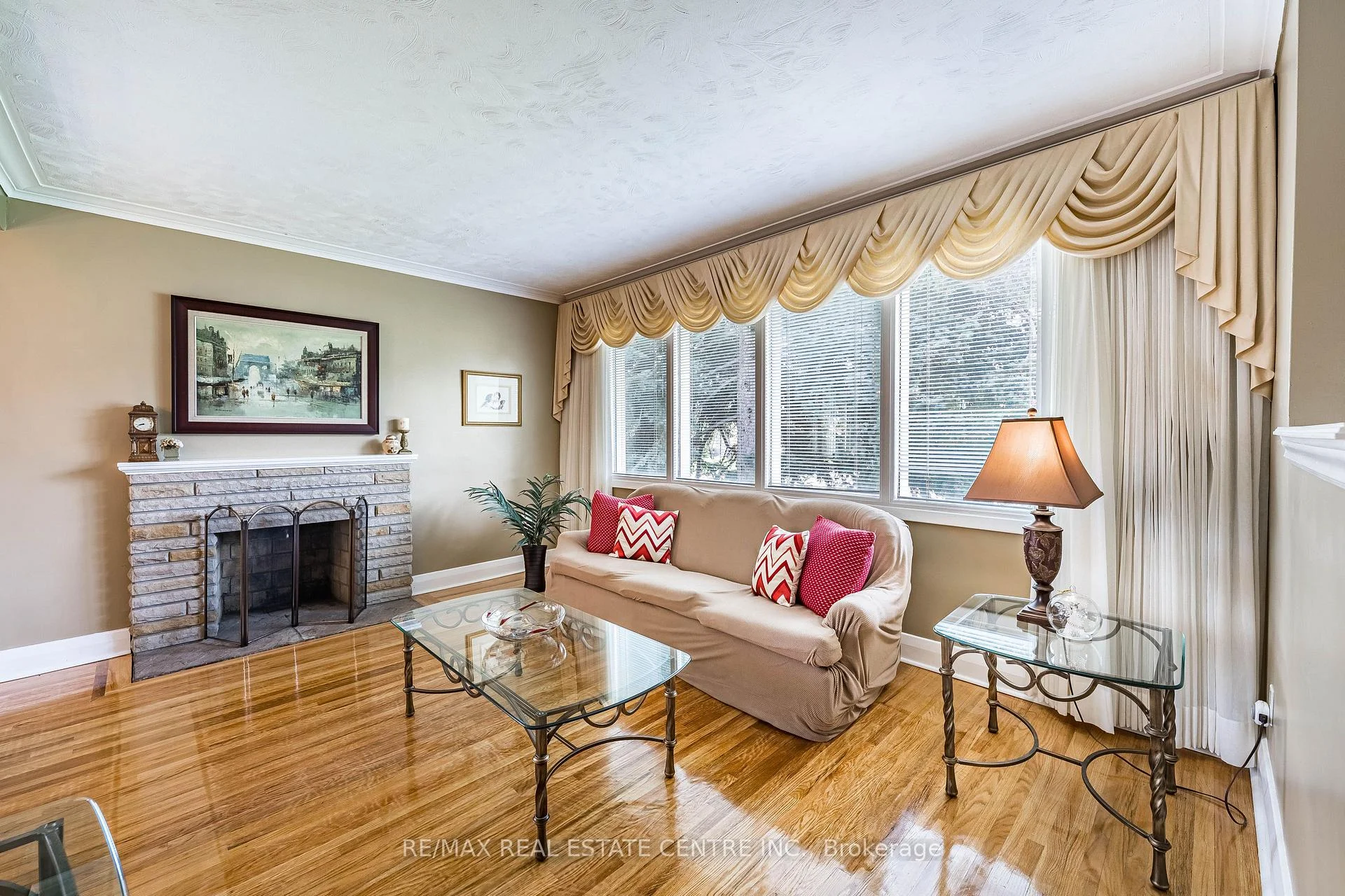 Photo 15 of 2591 Whaley Drive, Mississauga, Cooksville — HOMEH