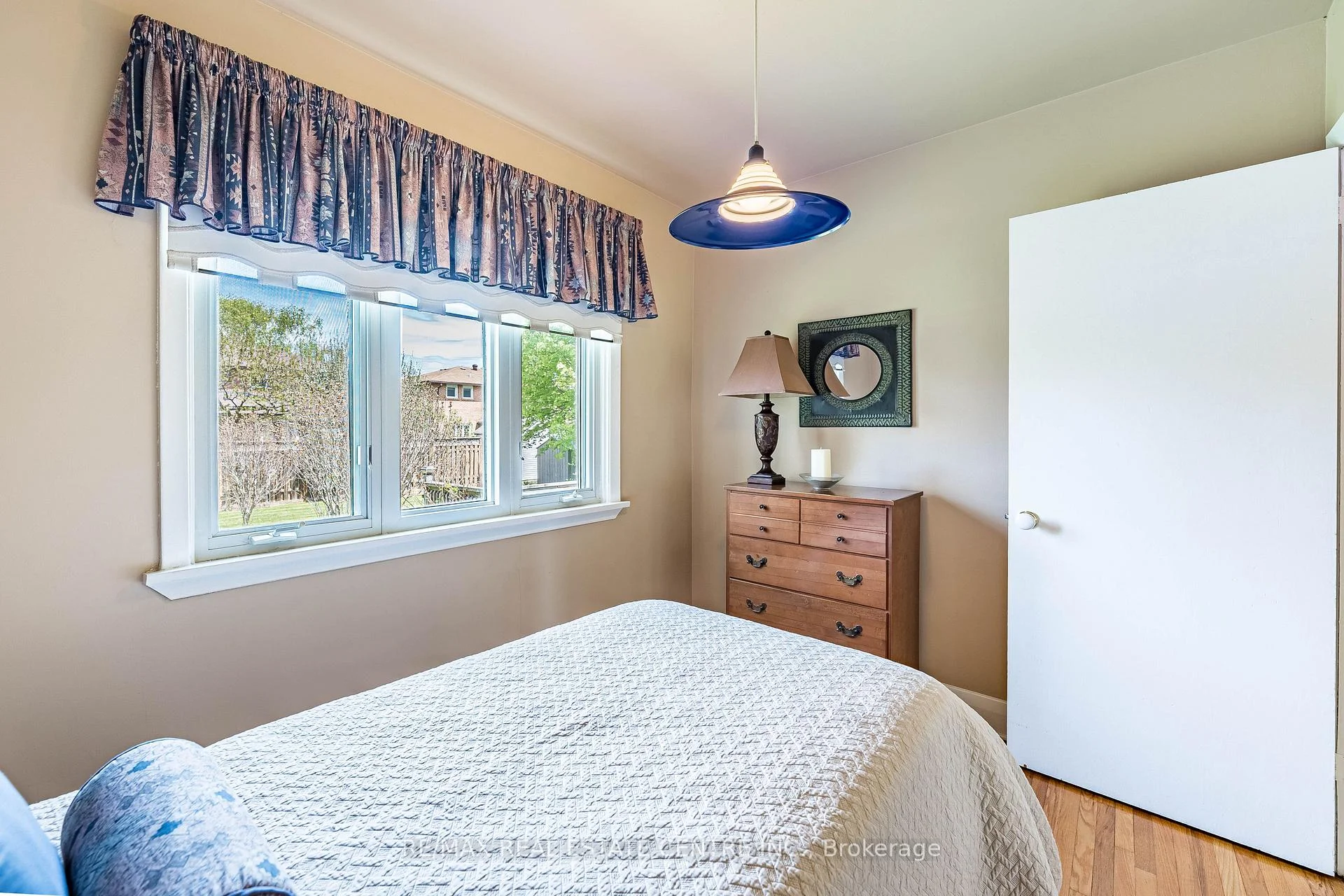 Photo 30 of 2591 Whaley Drive, Mississauga, Cooksville — HOMEH